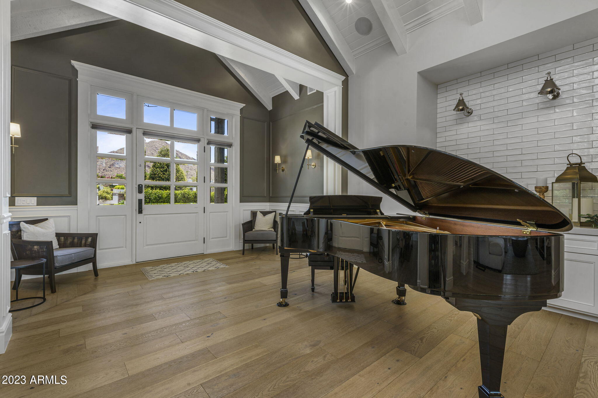 REGENTS PARK - Residential