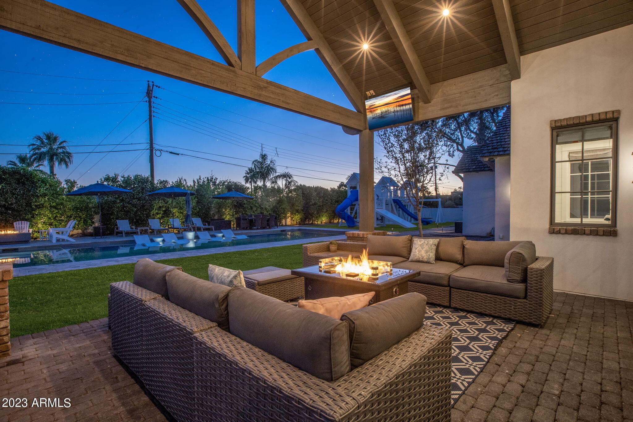 REGENTS PARK - Residential