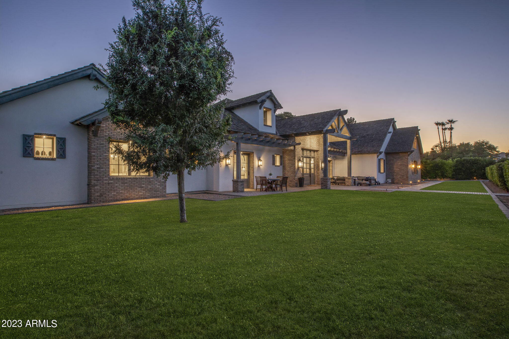 REGENTS PARK - Residential