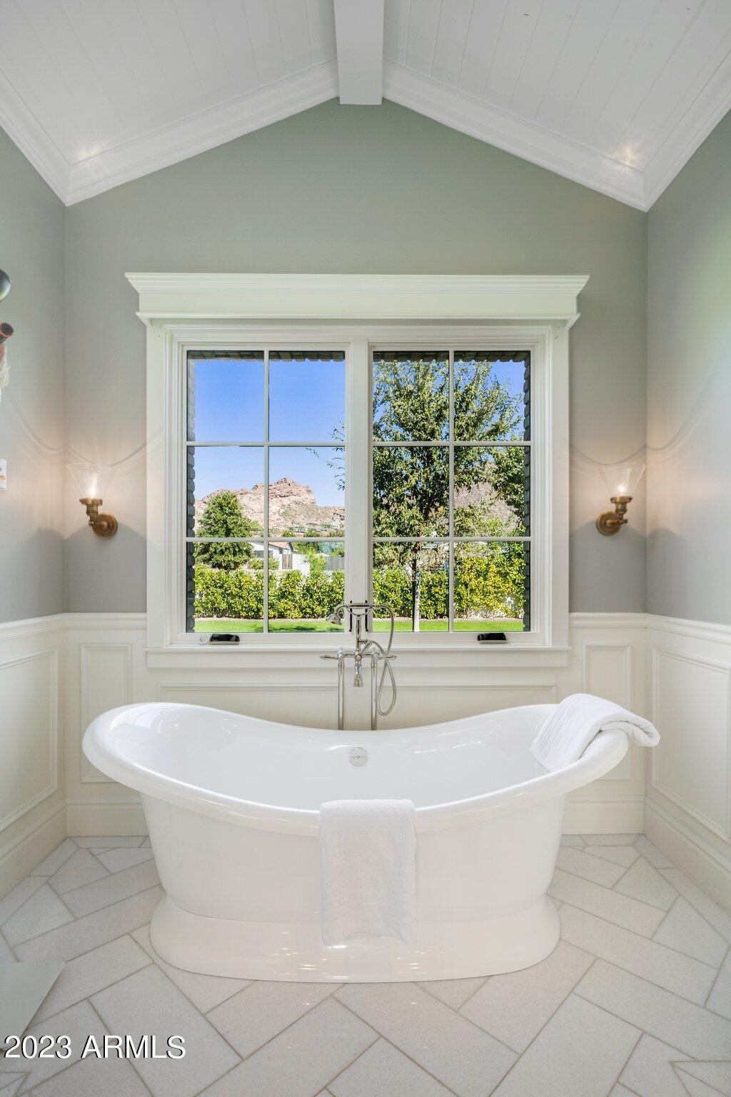 REGENTS PARK - Residential