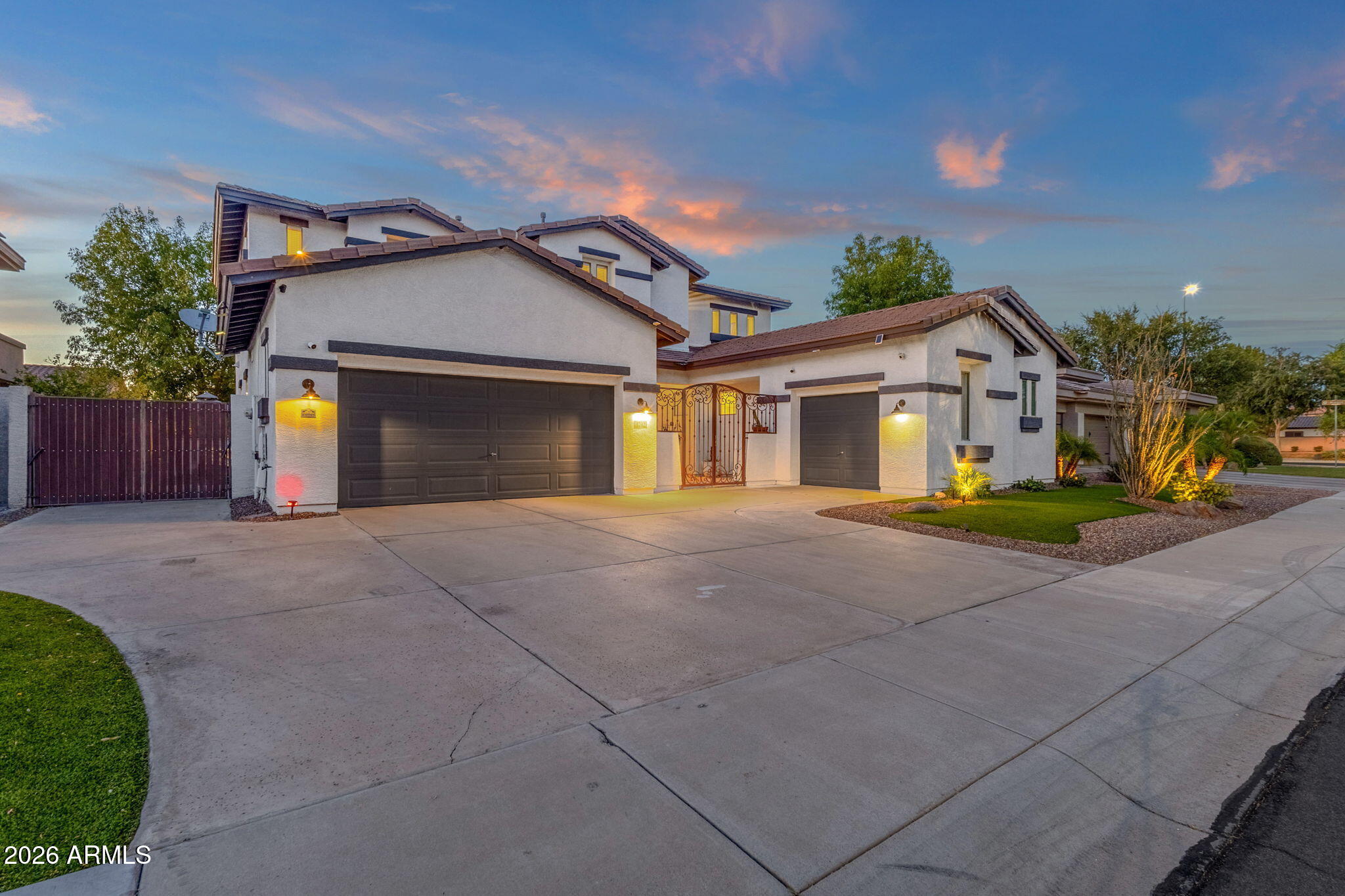 SHADOW RIDGE - Residential