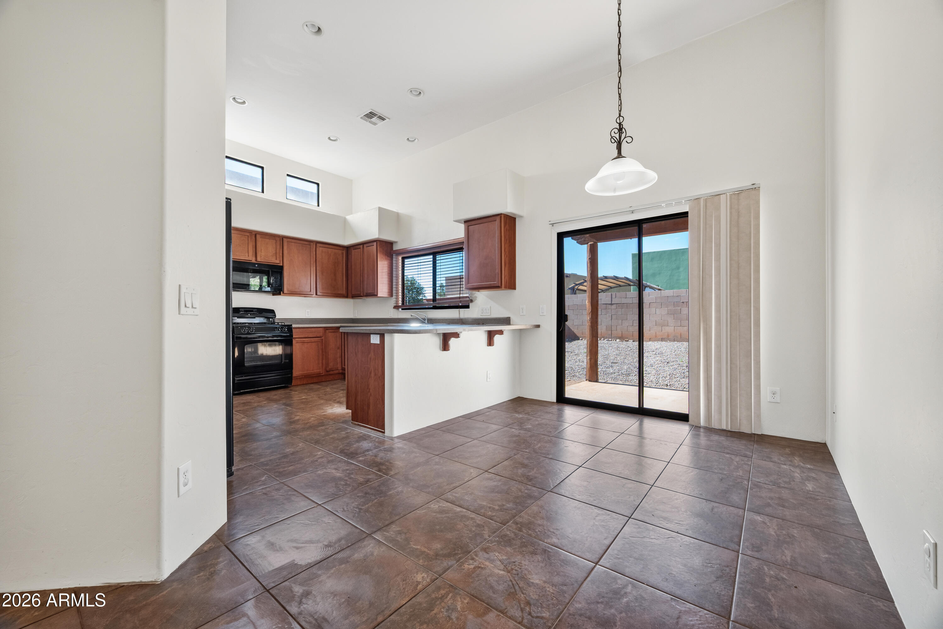 LEGENDS VALIENTE 2 - Residential