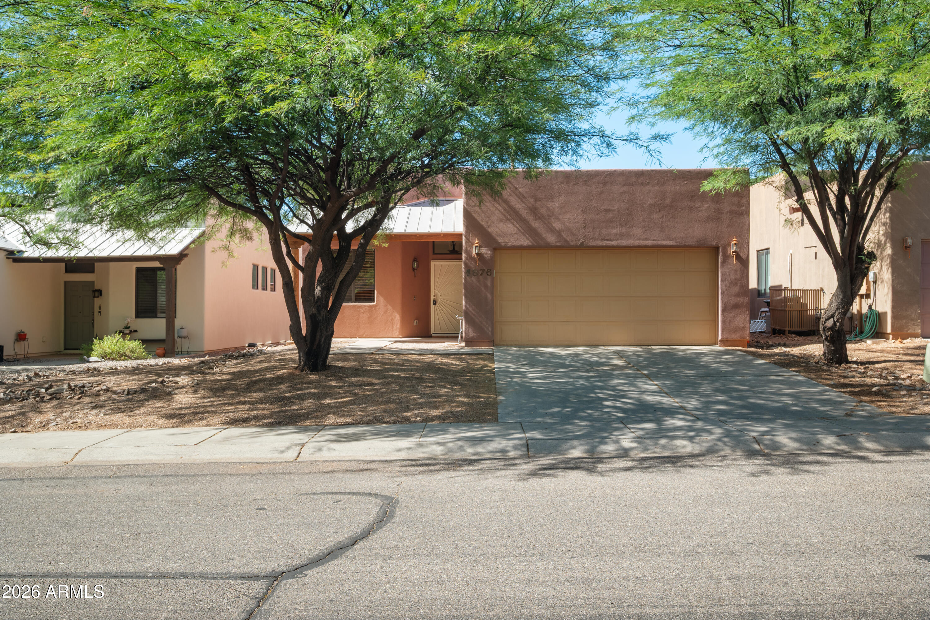 LEGENDS VALIENTE 2 - Residential