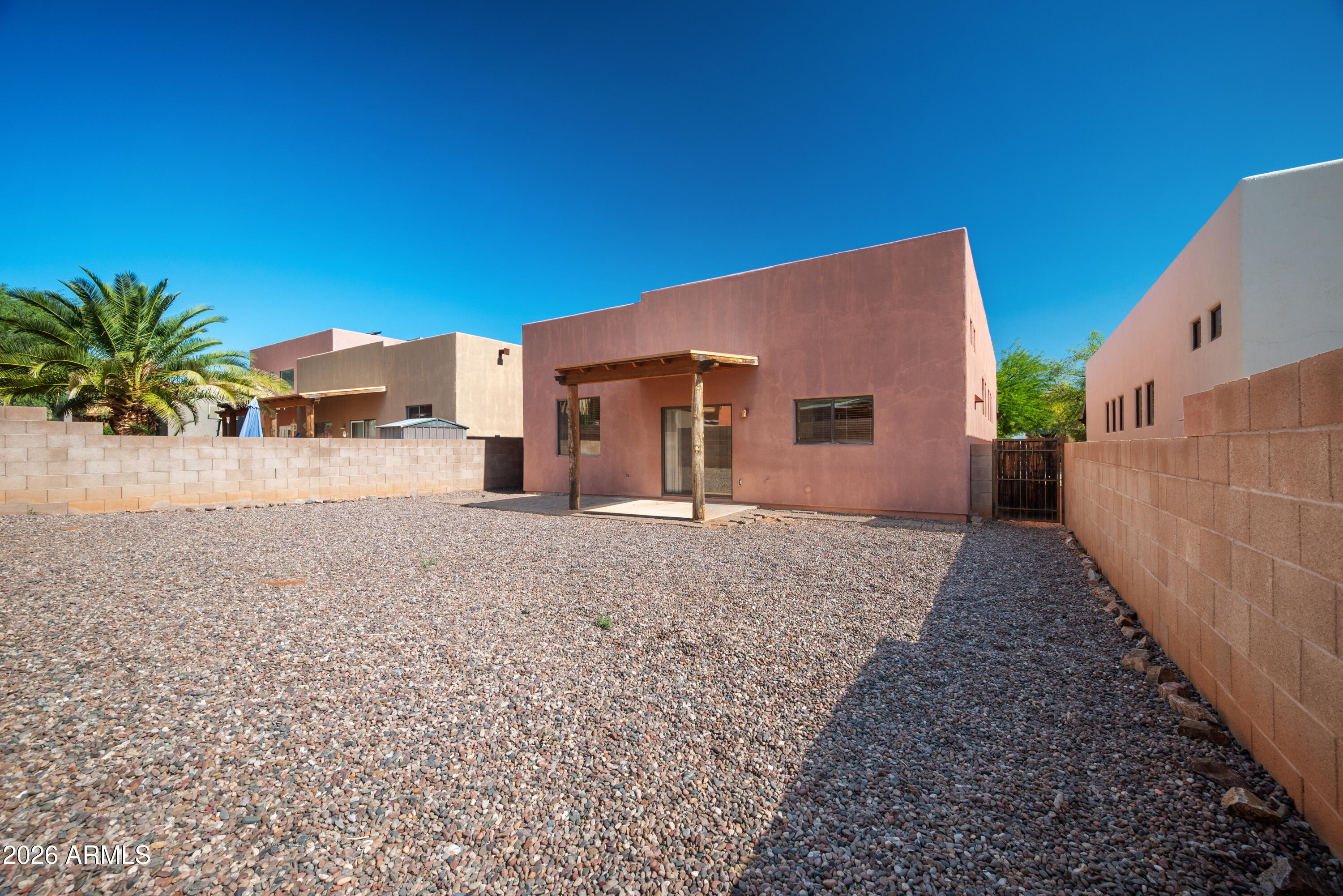 LEGENDS VALIENTE 2 - Residential