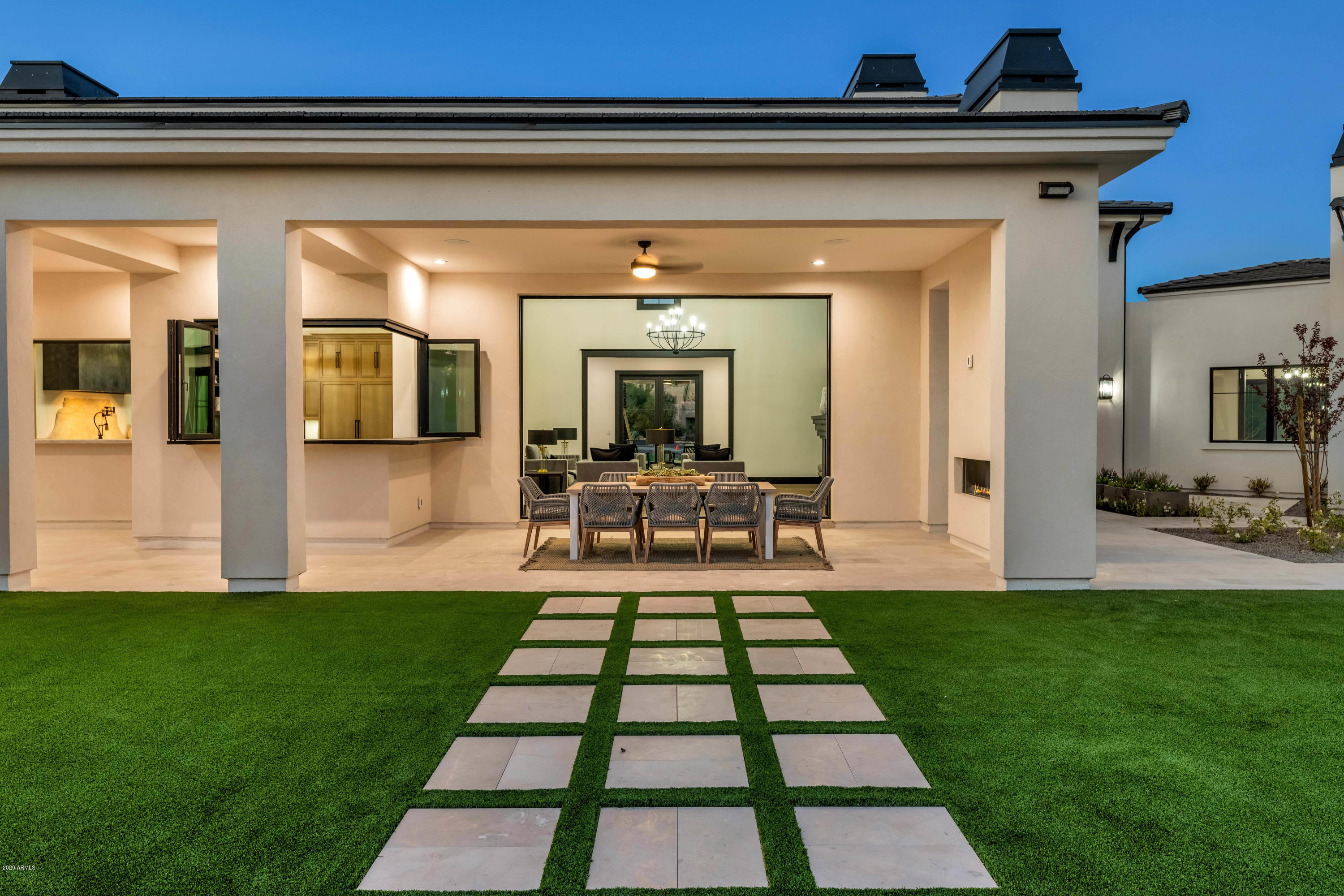 ARROYO HEIGHTS - Residential
