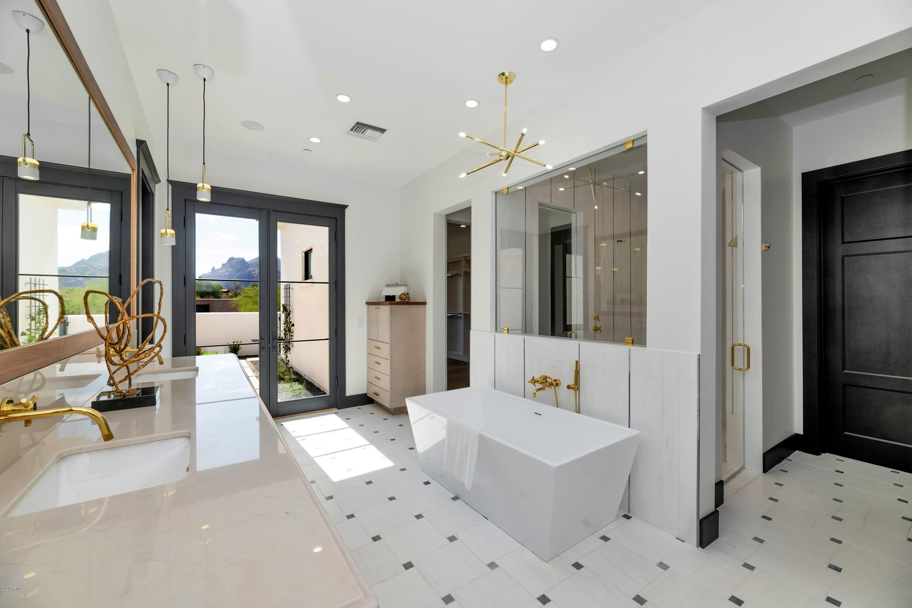 ARROYO HEIGHTS - Residential