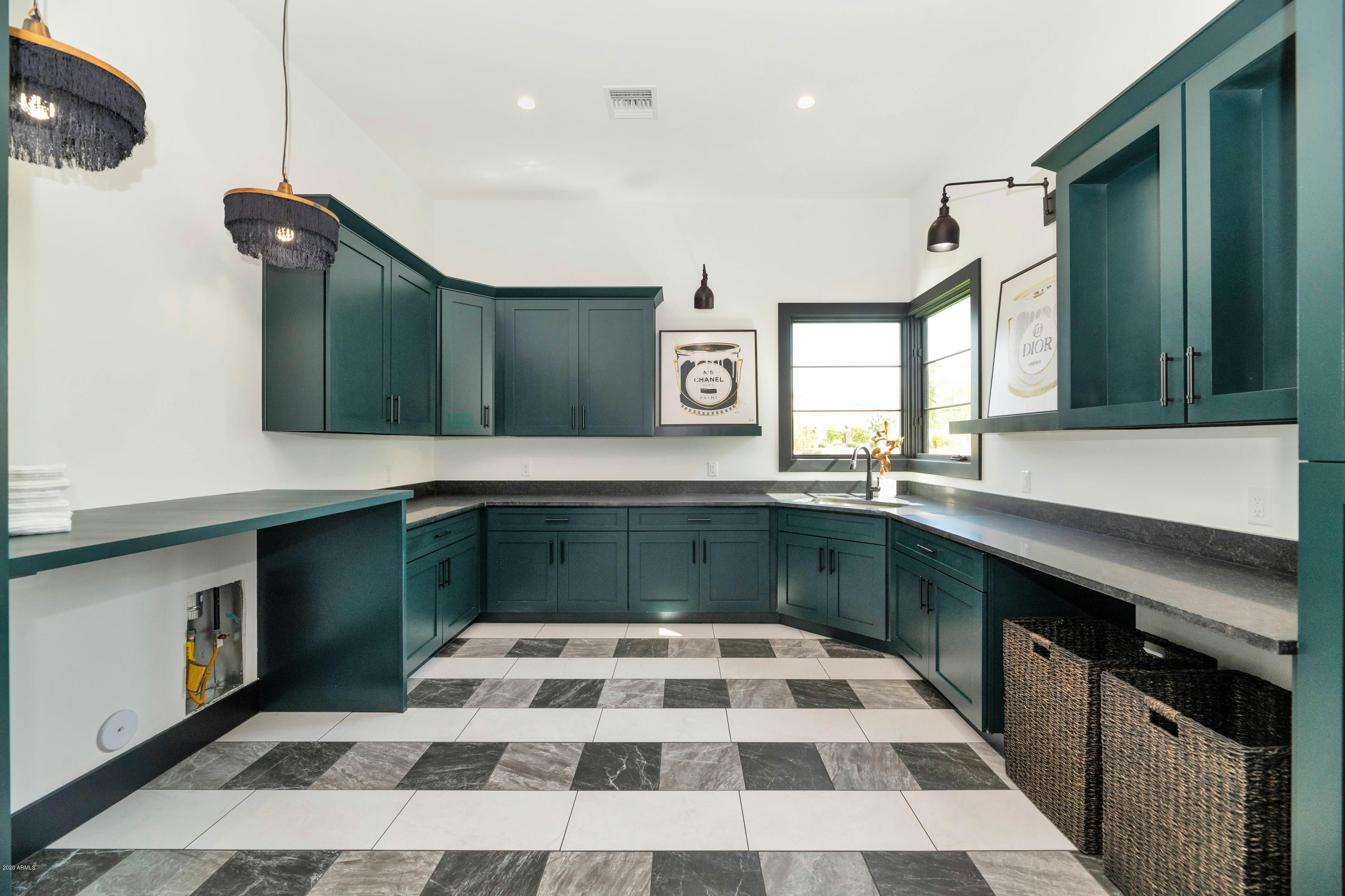 ARROYO HEIGHTS - Residential