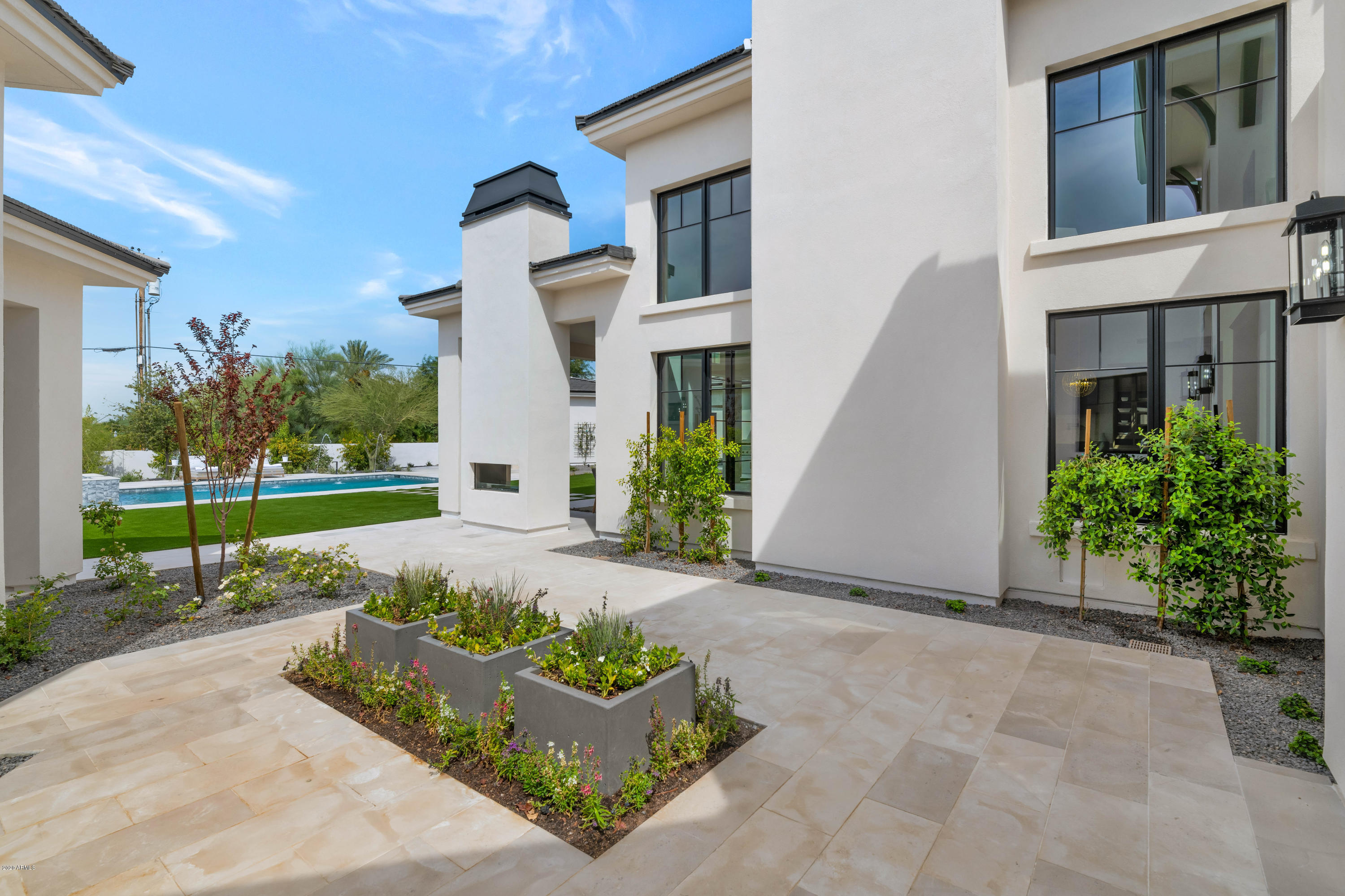 ARROYO HEIGHTS - Residential
