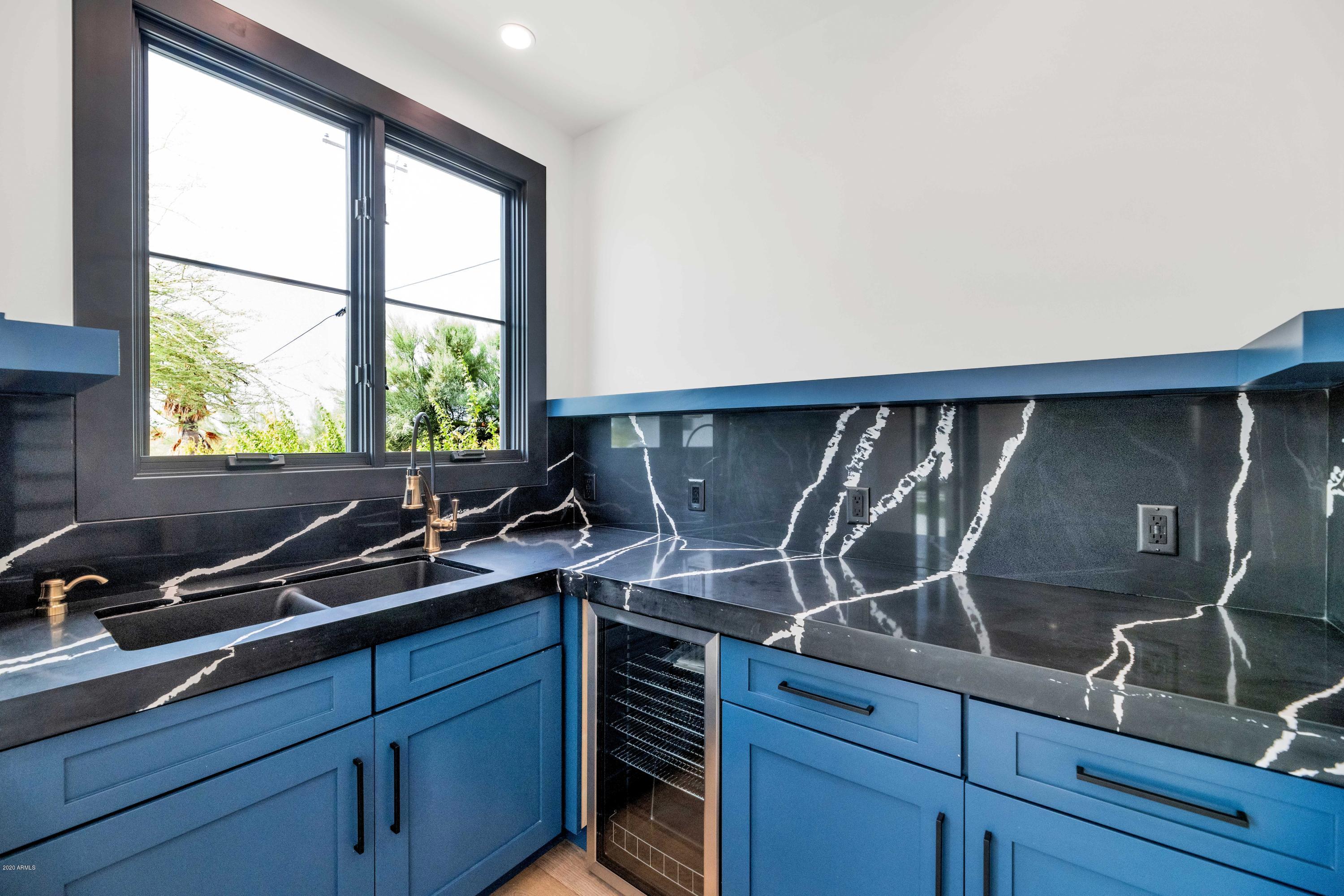 ARROYO HEIGHTS - Residential