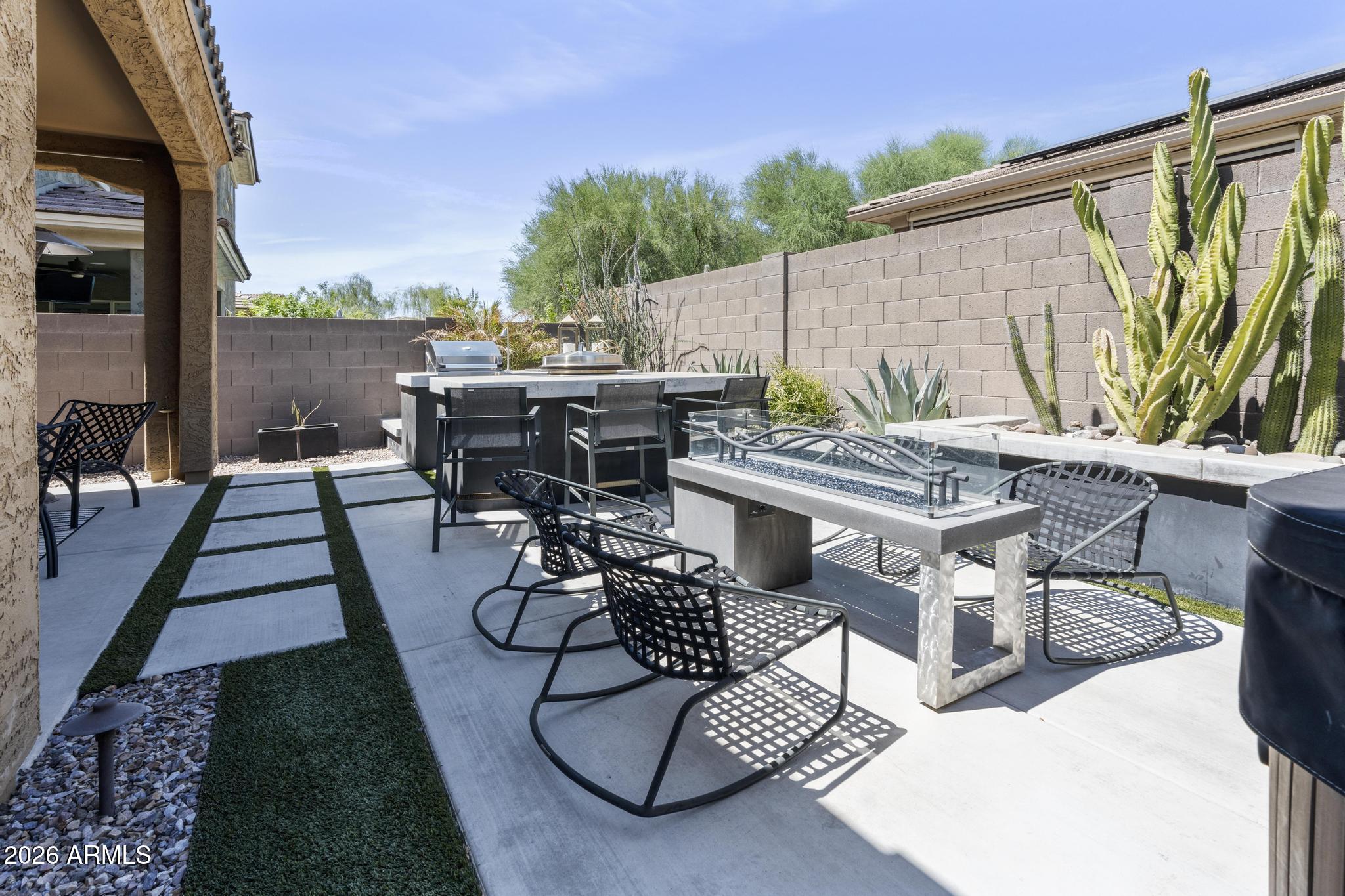 DESERT RIDGE SUPERBLOCK 7 NORTH PARCEL 2 - Residential