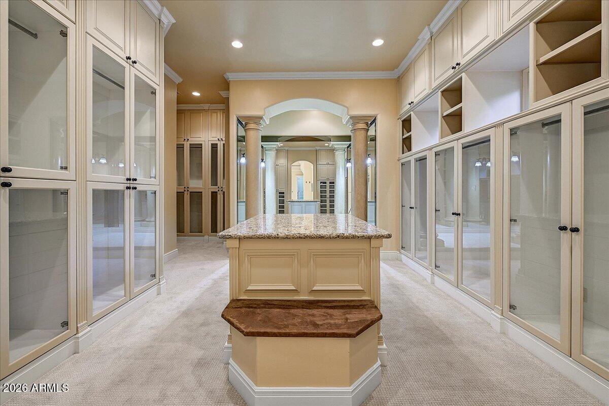 PARADISE VALLEY COUNTRY ESTATES - Residential