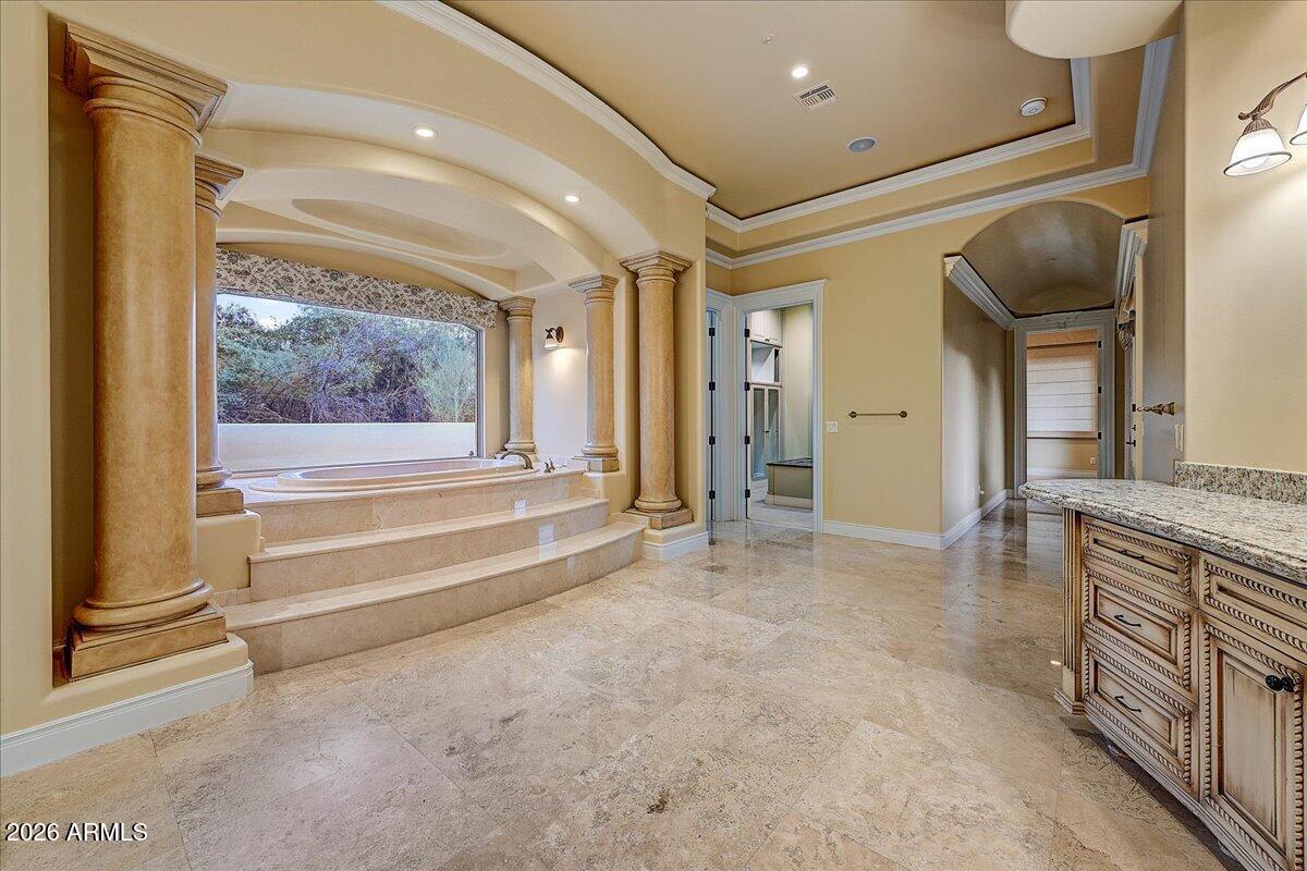 PARADISE VALLEY COUNTRY ESTATES - Residential