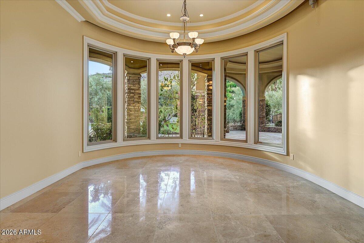 PARADISE VALLEY COUNTRY ESTATES - Residential