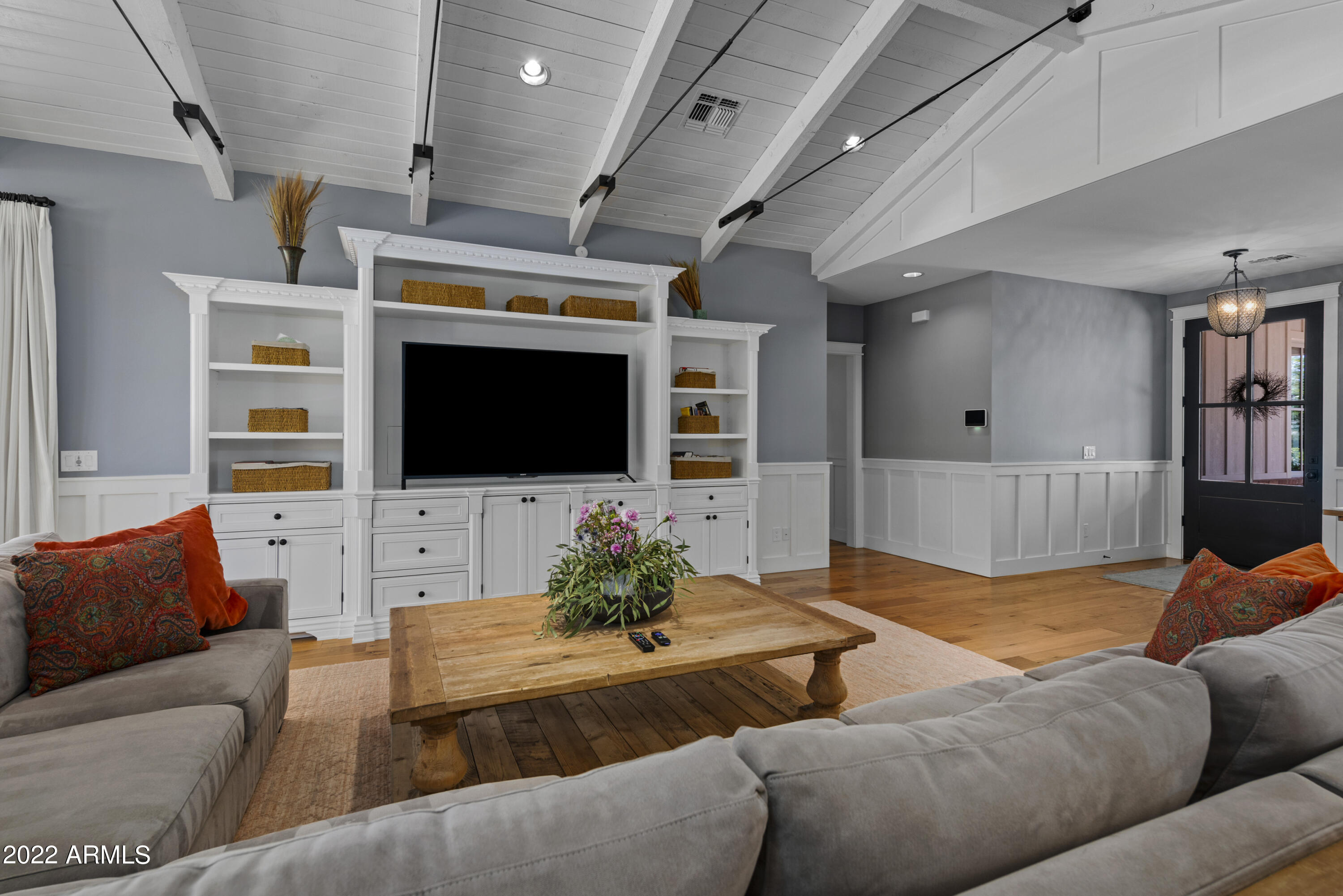 PICKWICK ACRES - Residential