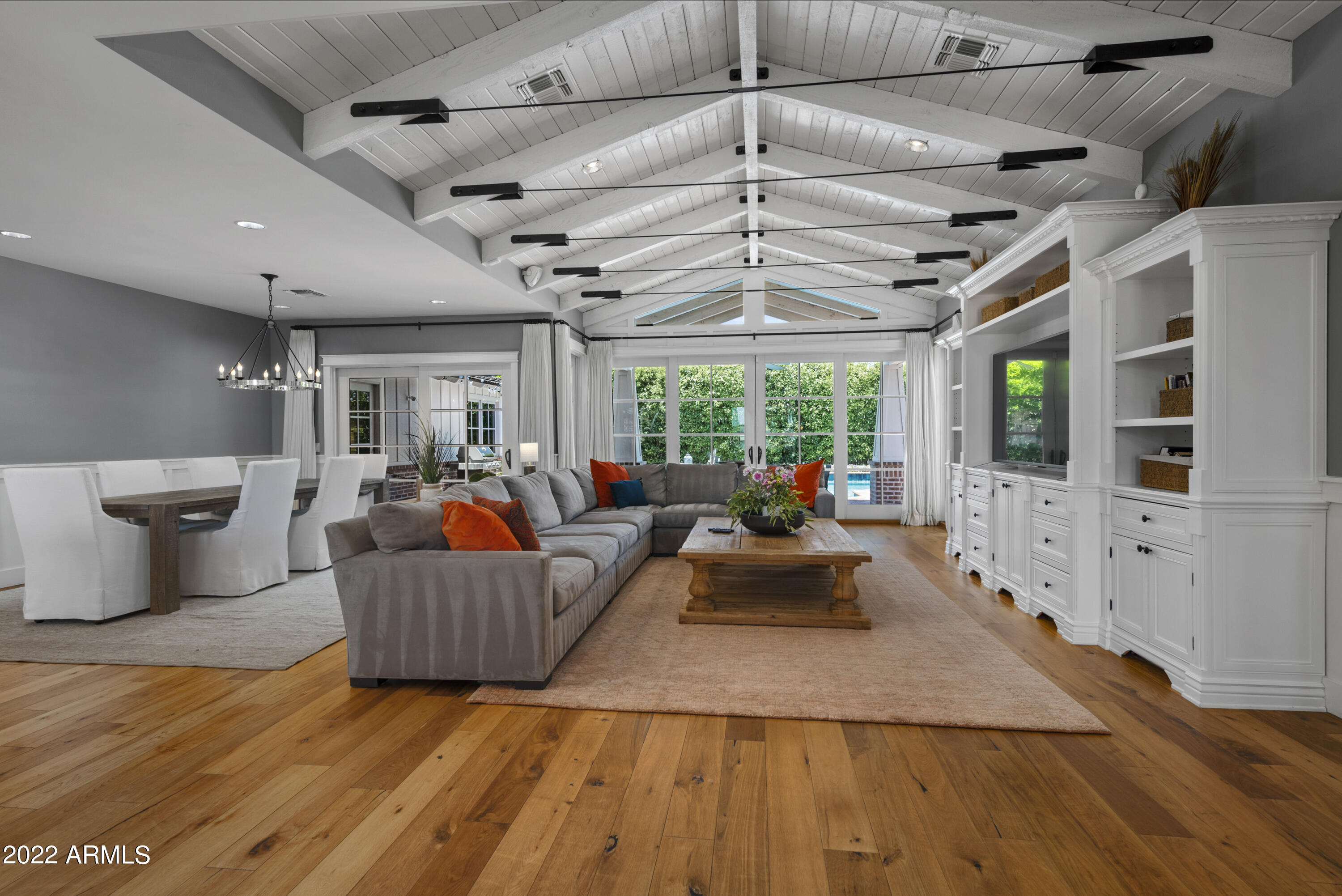 PICKWICK ACRES - Residential