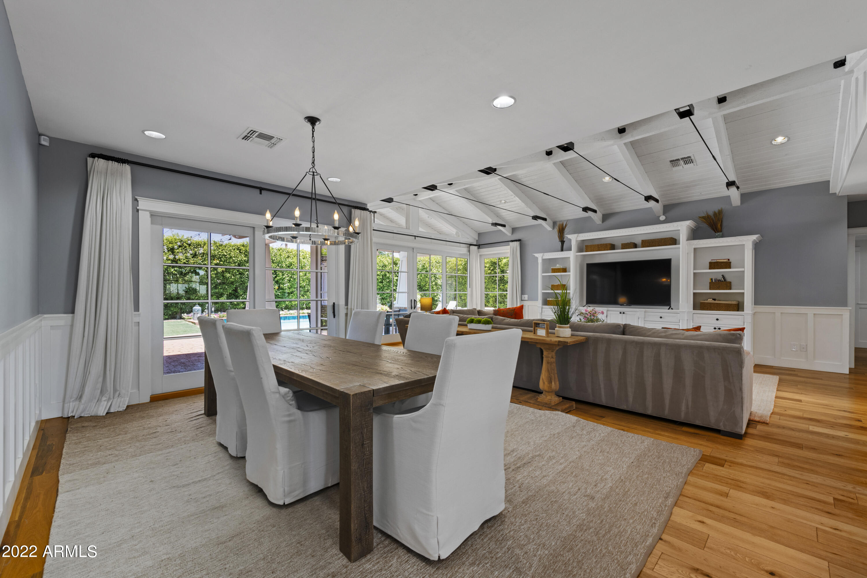 PICKWICK ACRES - Residential