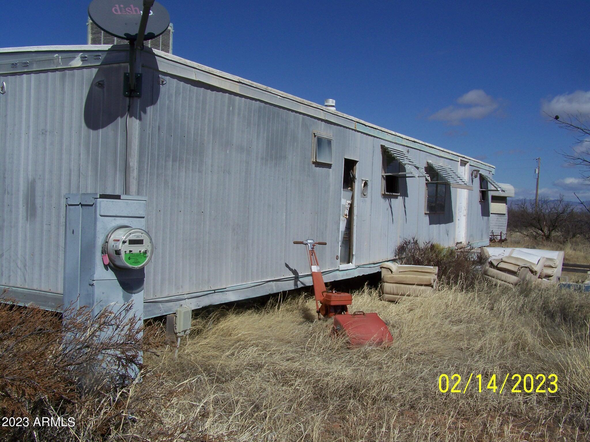 This property has awesome views. It is located just off of Highway 82 so the access is great. The property is very level and usable too! The property is being sold completely AS IS and the seller will NOT be paying for any inspections or repairs, if they are desired, they will be done at buyers expense. Sellers choice of closing companies.