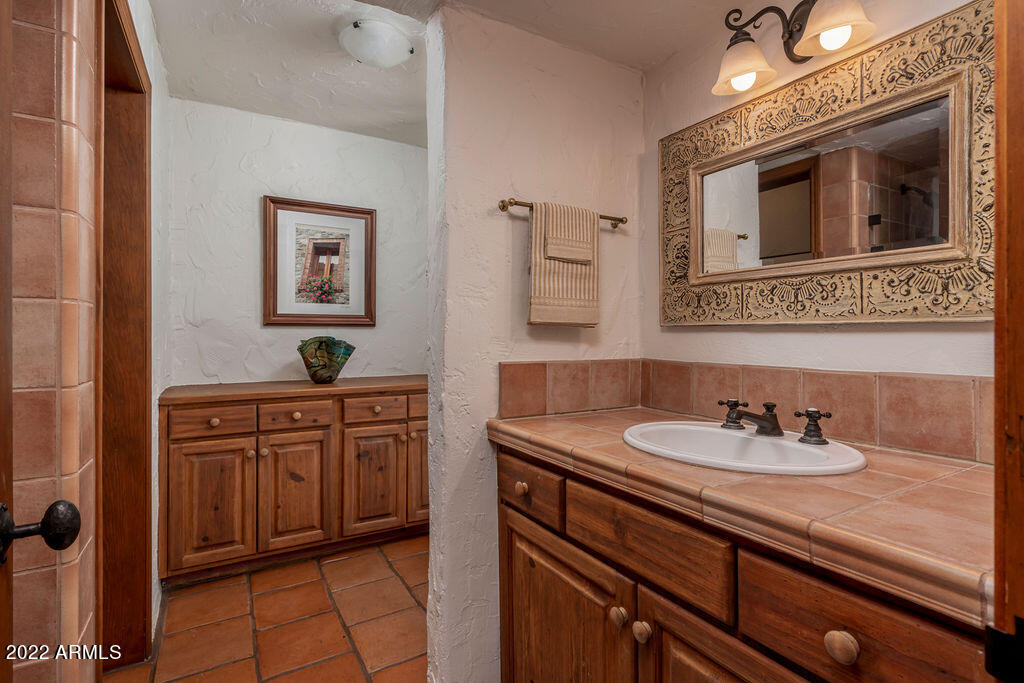 CAMELBACK COUNTRY CLUB ESTATES 3 - Residential