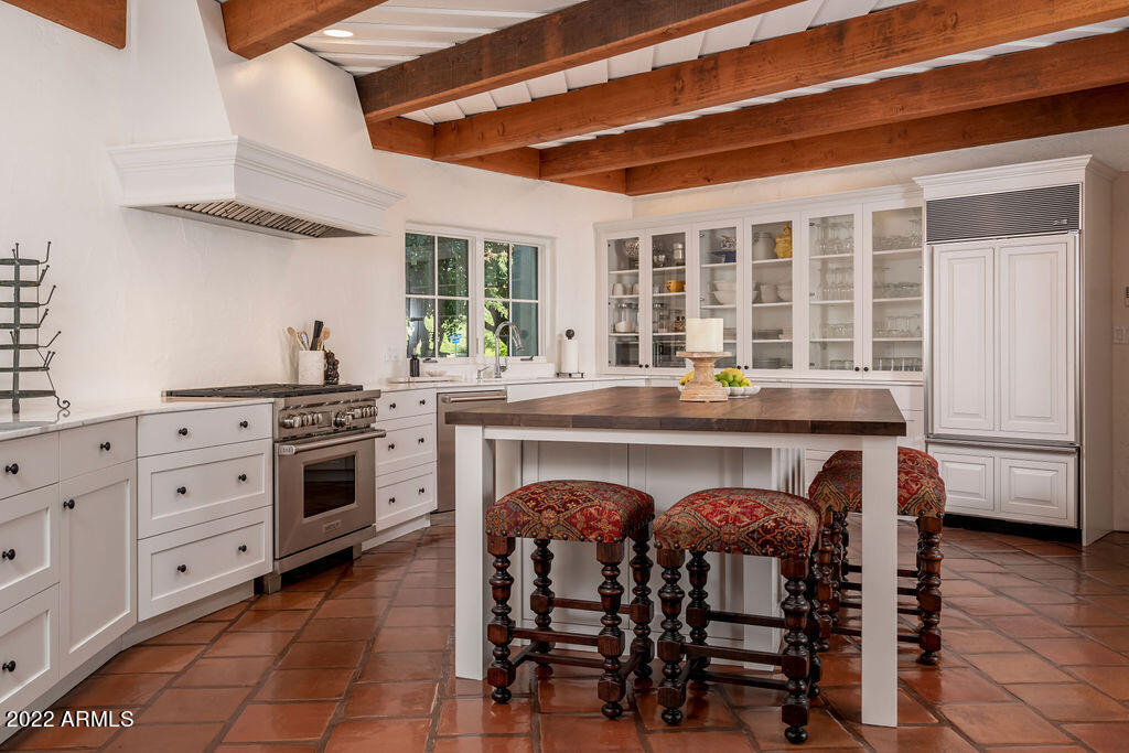CAMELBACK COUNTRY CLUB ESTATES 3 - Residential