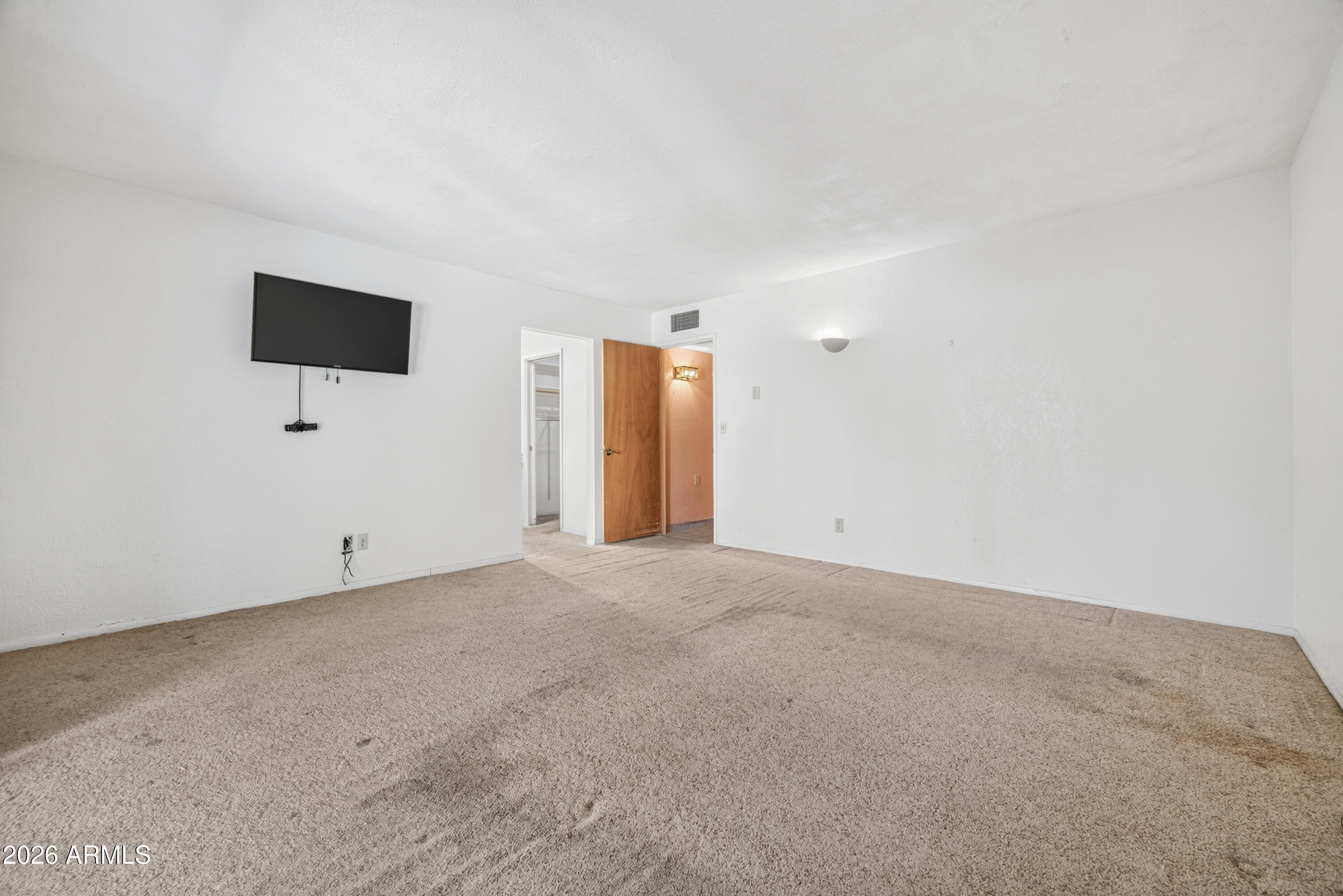 TOWN & COUNTRY ESTATES 6 - Residential
