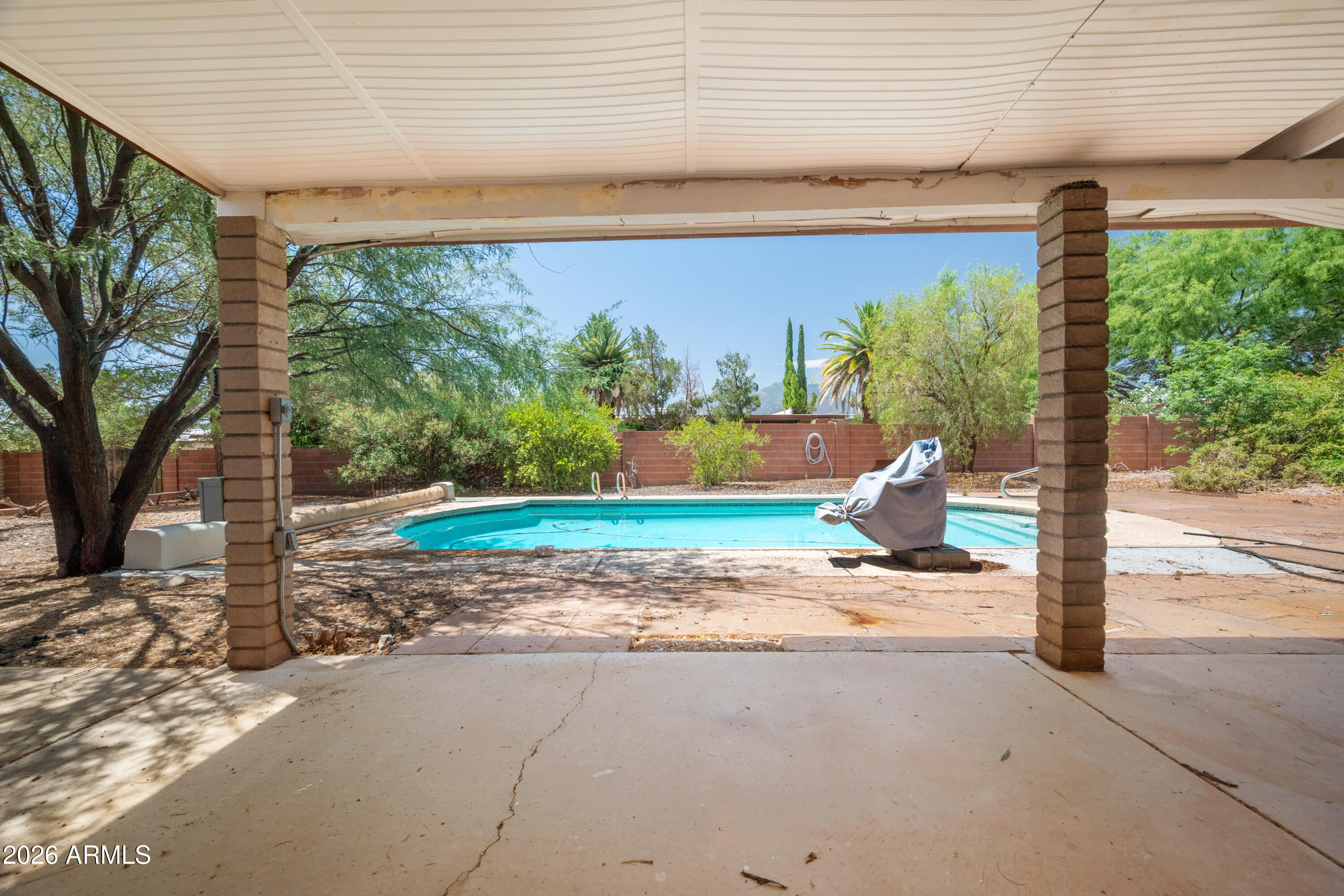 TOWN & COUNTRY ESTATES 6 - Residential
