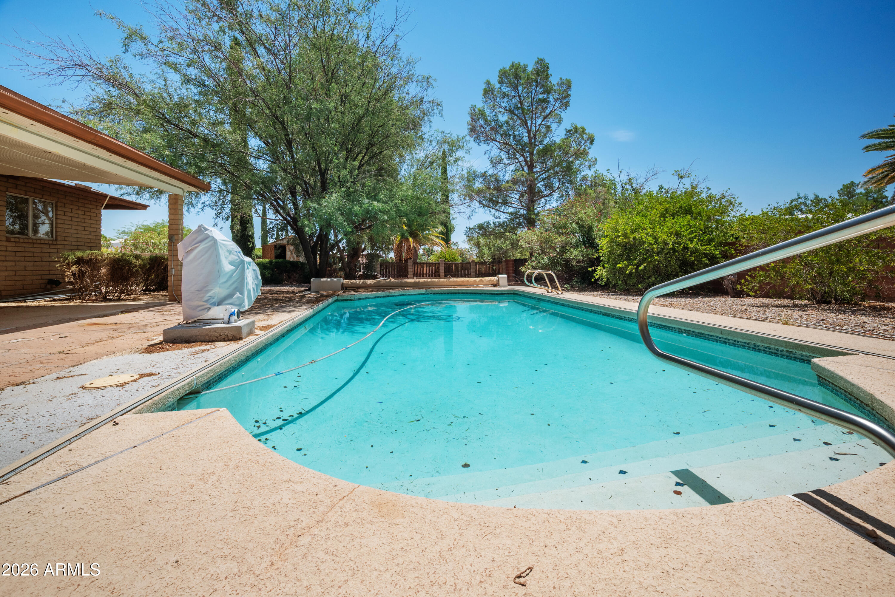 TOWN & COUNTRY ESTATES 6 - Residential