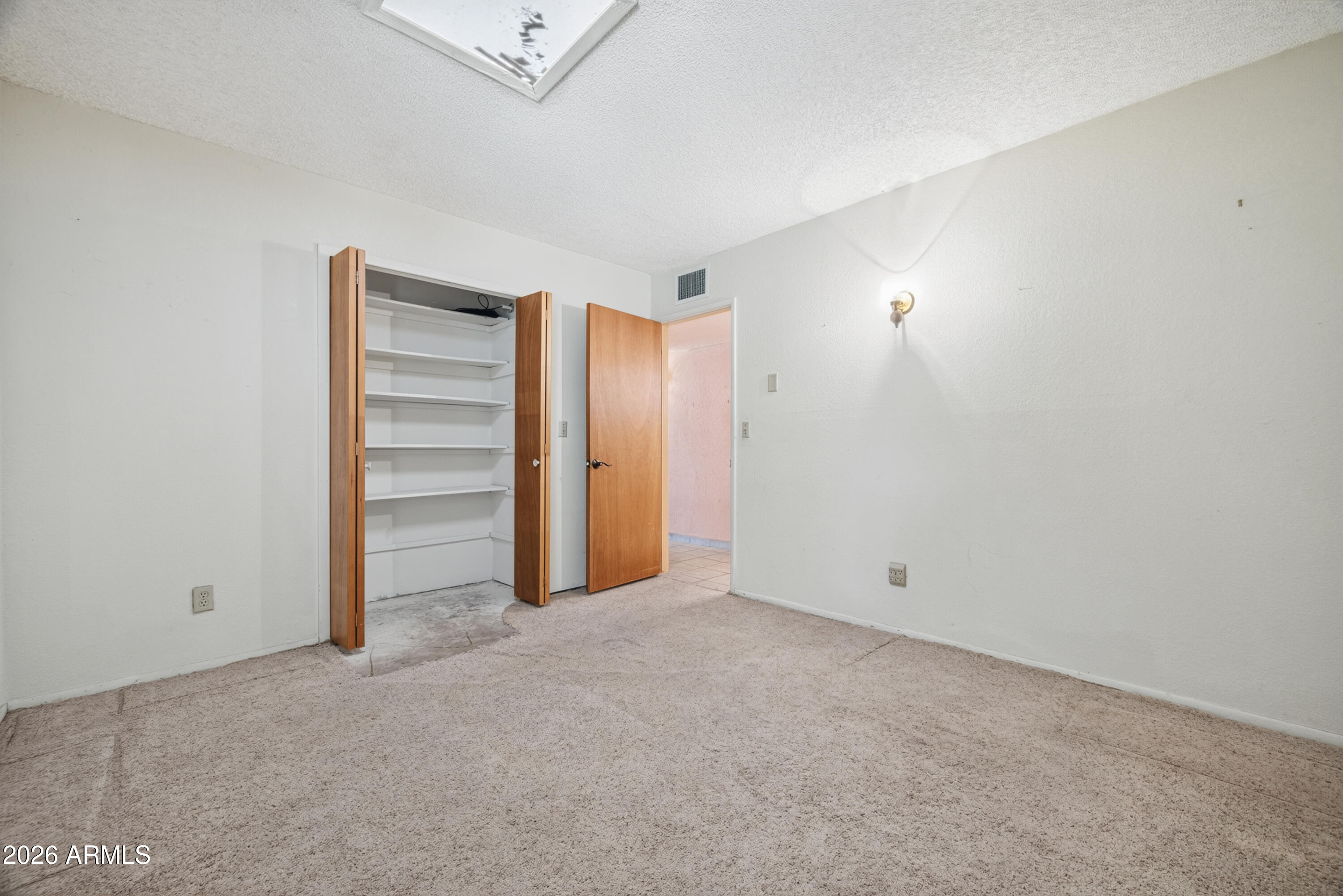 TOWN & COUNTRY ESTATES 6 - Residential