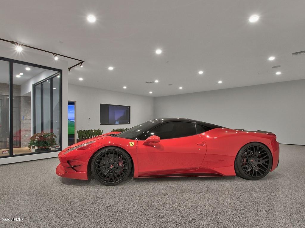 DESERT MOUNTAIN - Residential