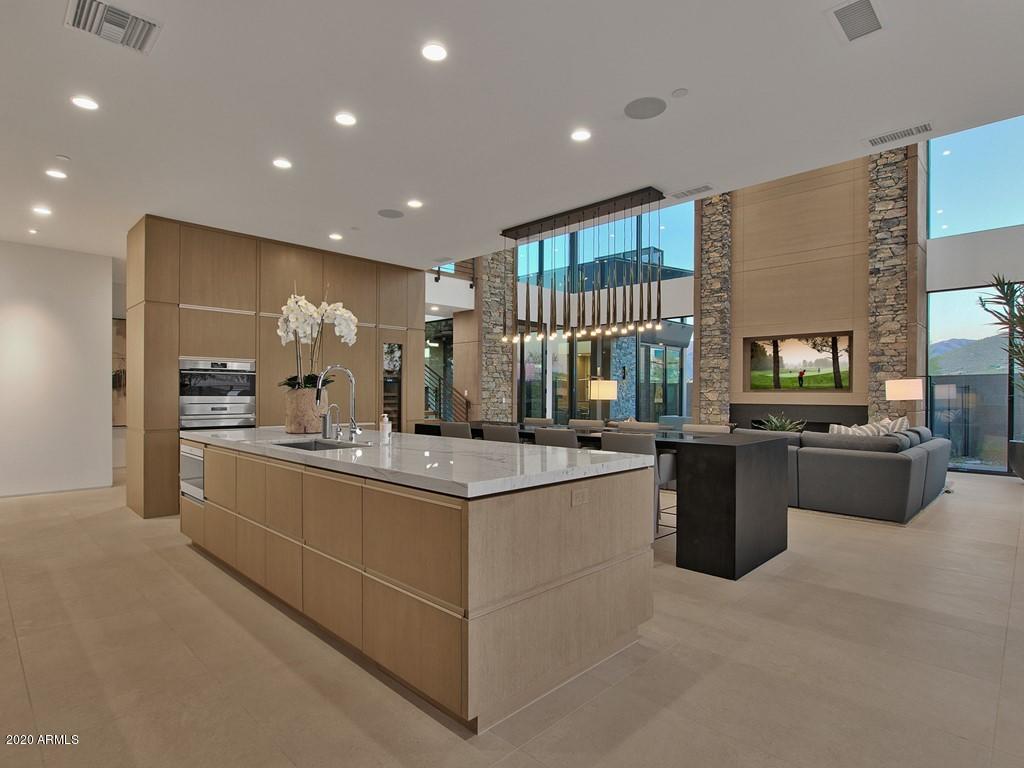 DESERT MOUNTAIN - Residential