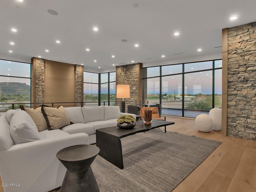 DESERT MOUNTAIN - Residential