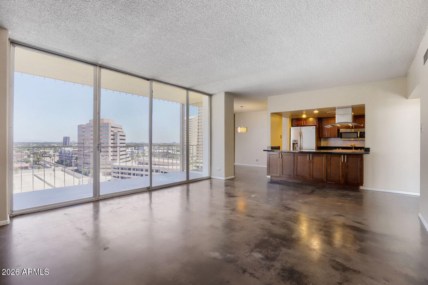EXECUTIVE TOWERS - Residential Lease