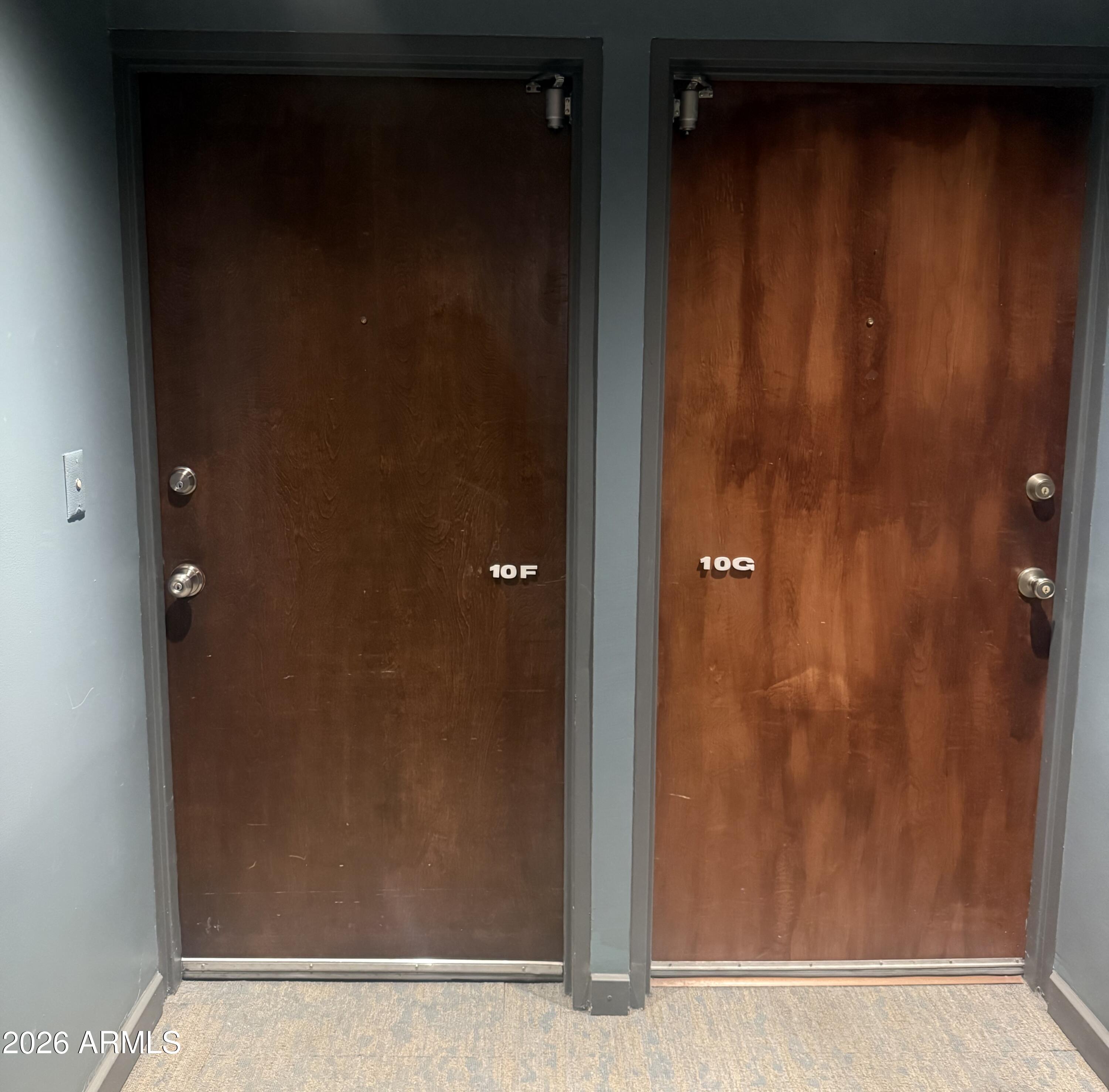 EXECUTIVE TOWERS - Residential Lease