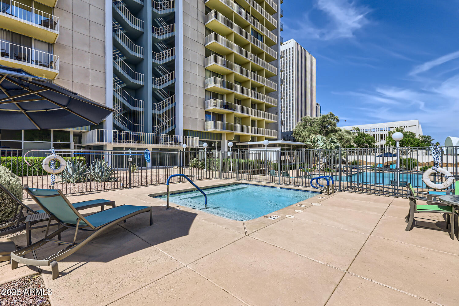 EXECUTIVE TOWERS - Residential Lease