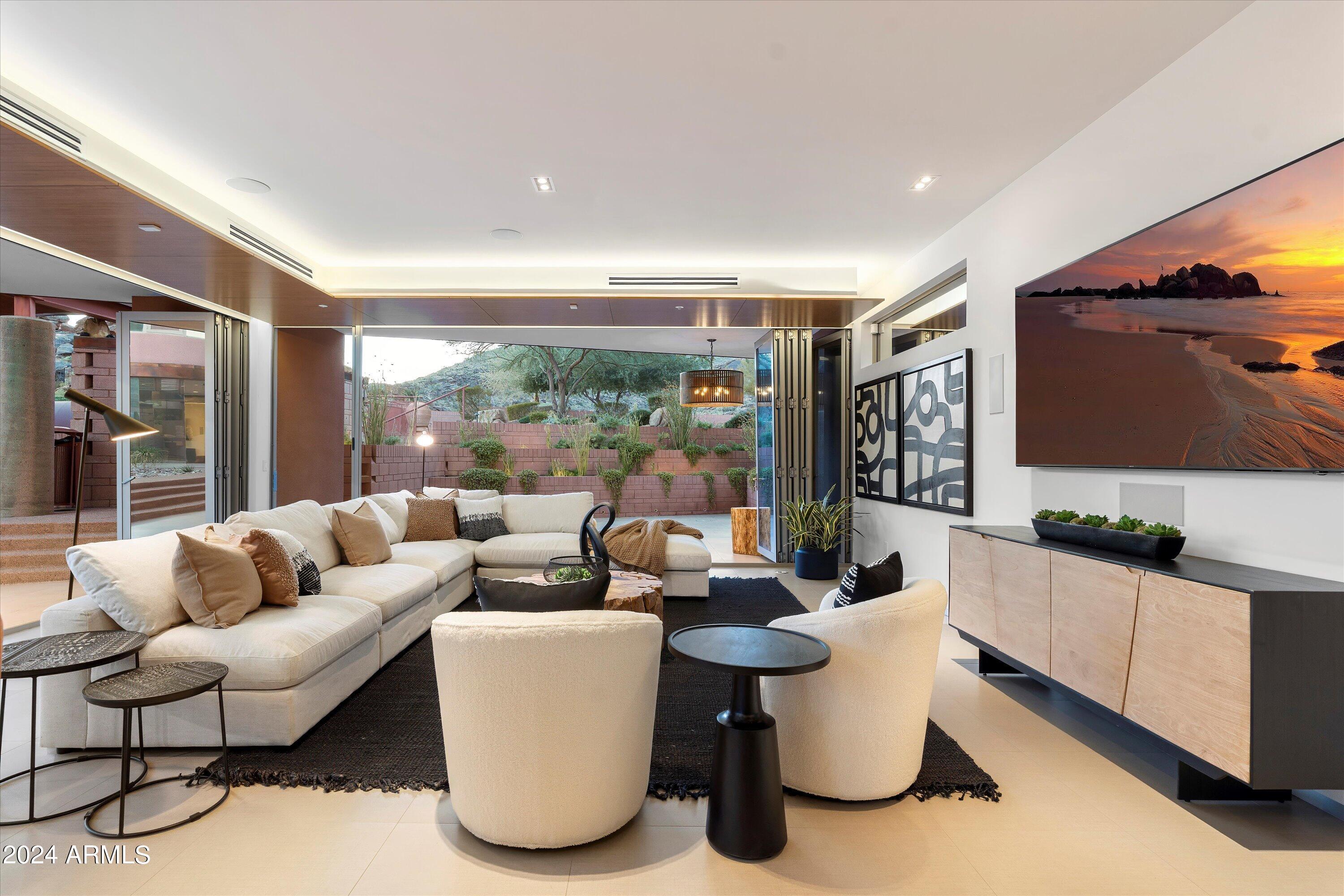 AHWATUKEE CUSTOM EST - Residential