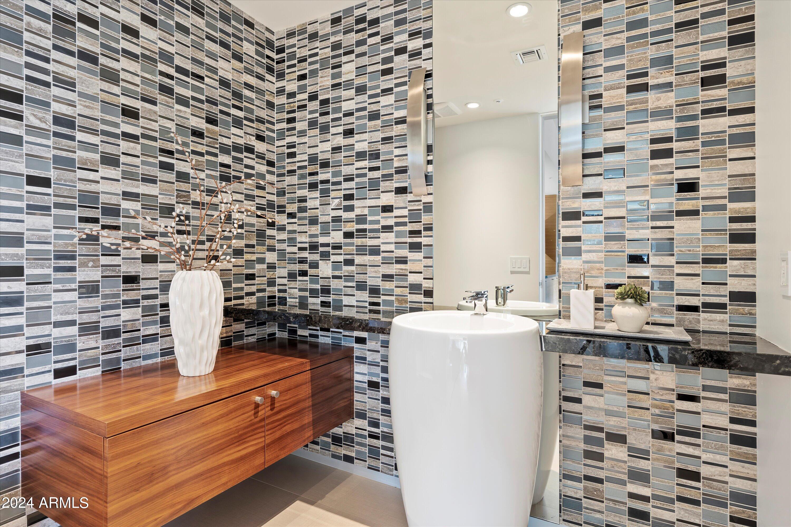 AHWATUKEE CUSTOM EST - Residential