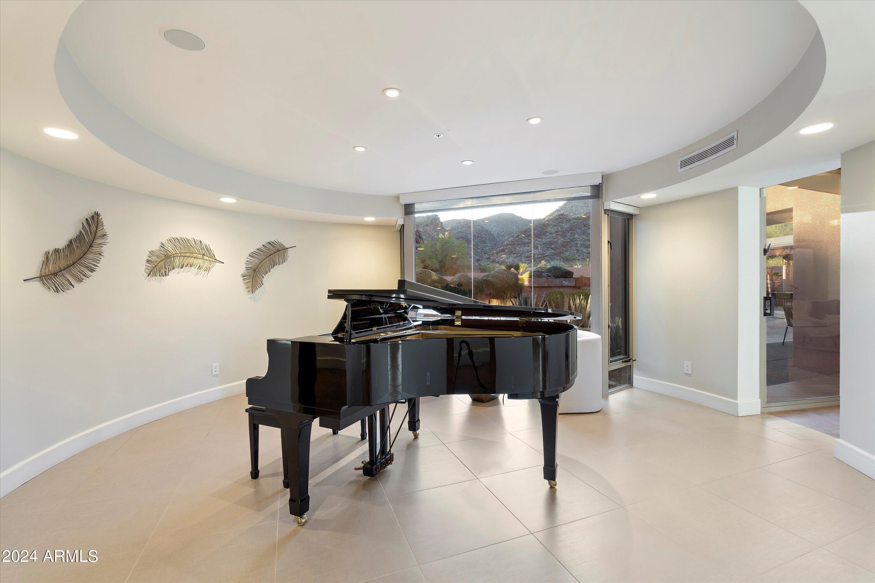 AHWATUKEE CUSTOM EST - Residential