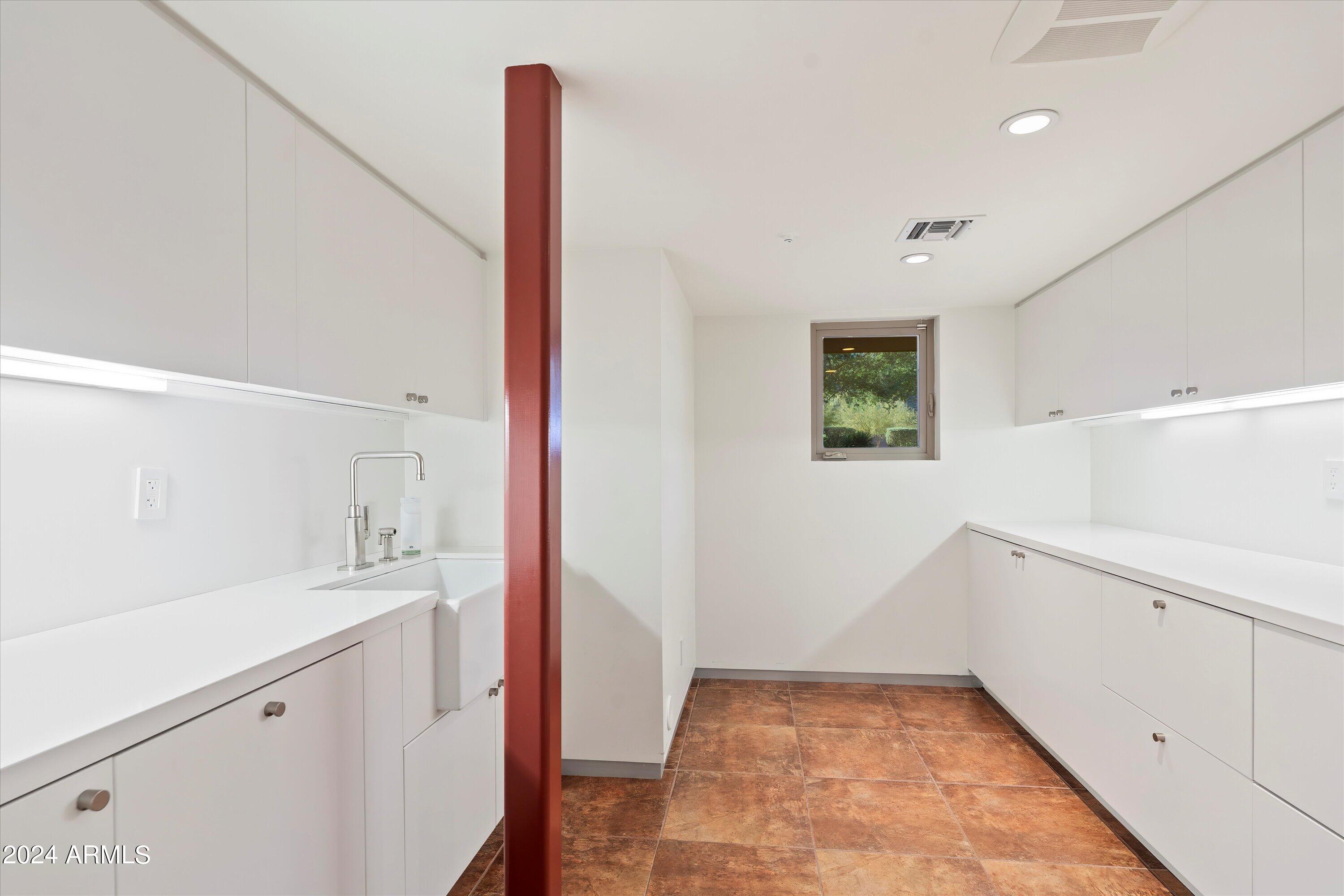 AHWATUKEE CUSTOM EST - Residential