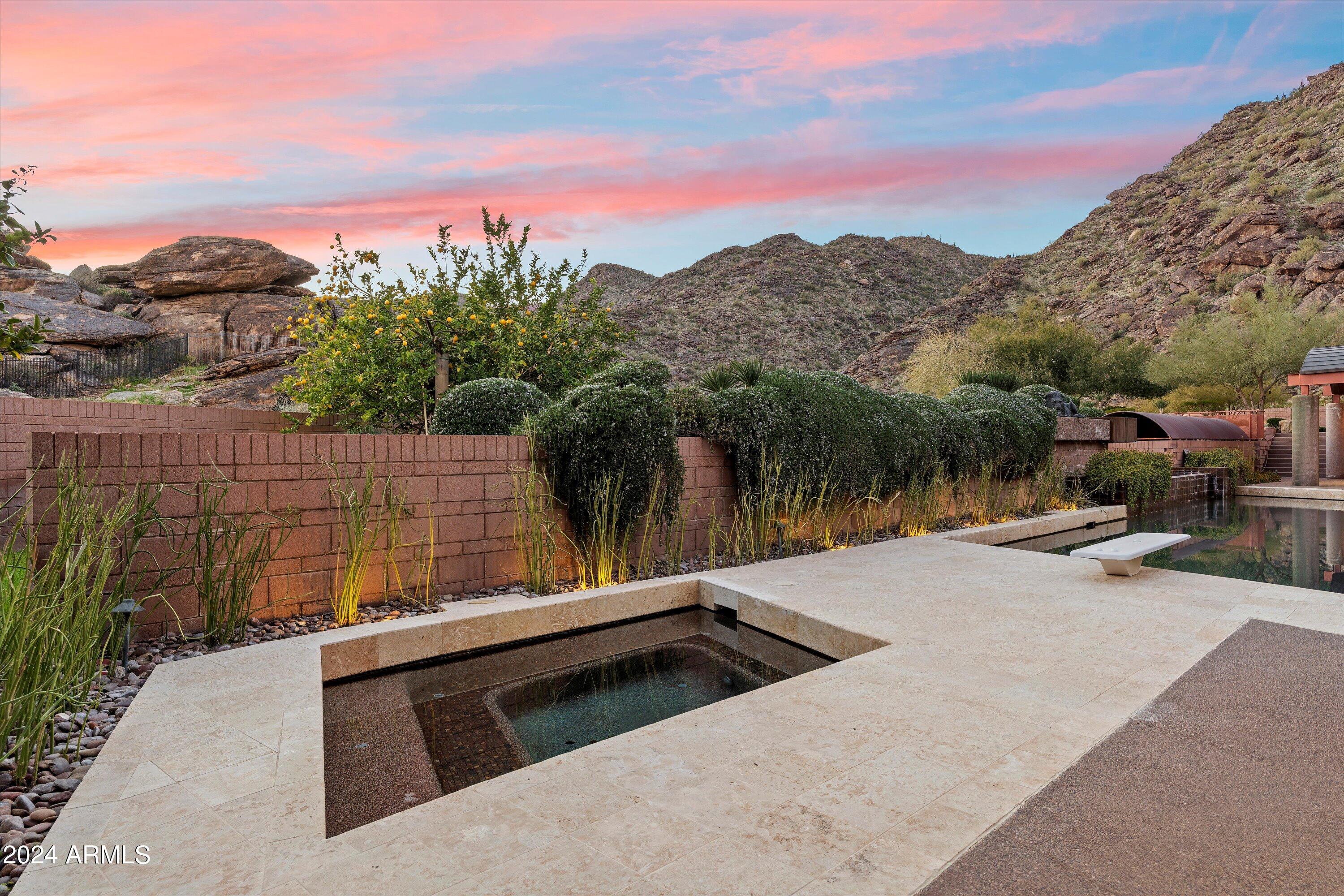 AHWATUKEE CUSTOM EST - Residential