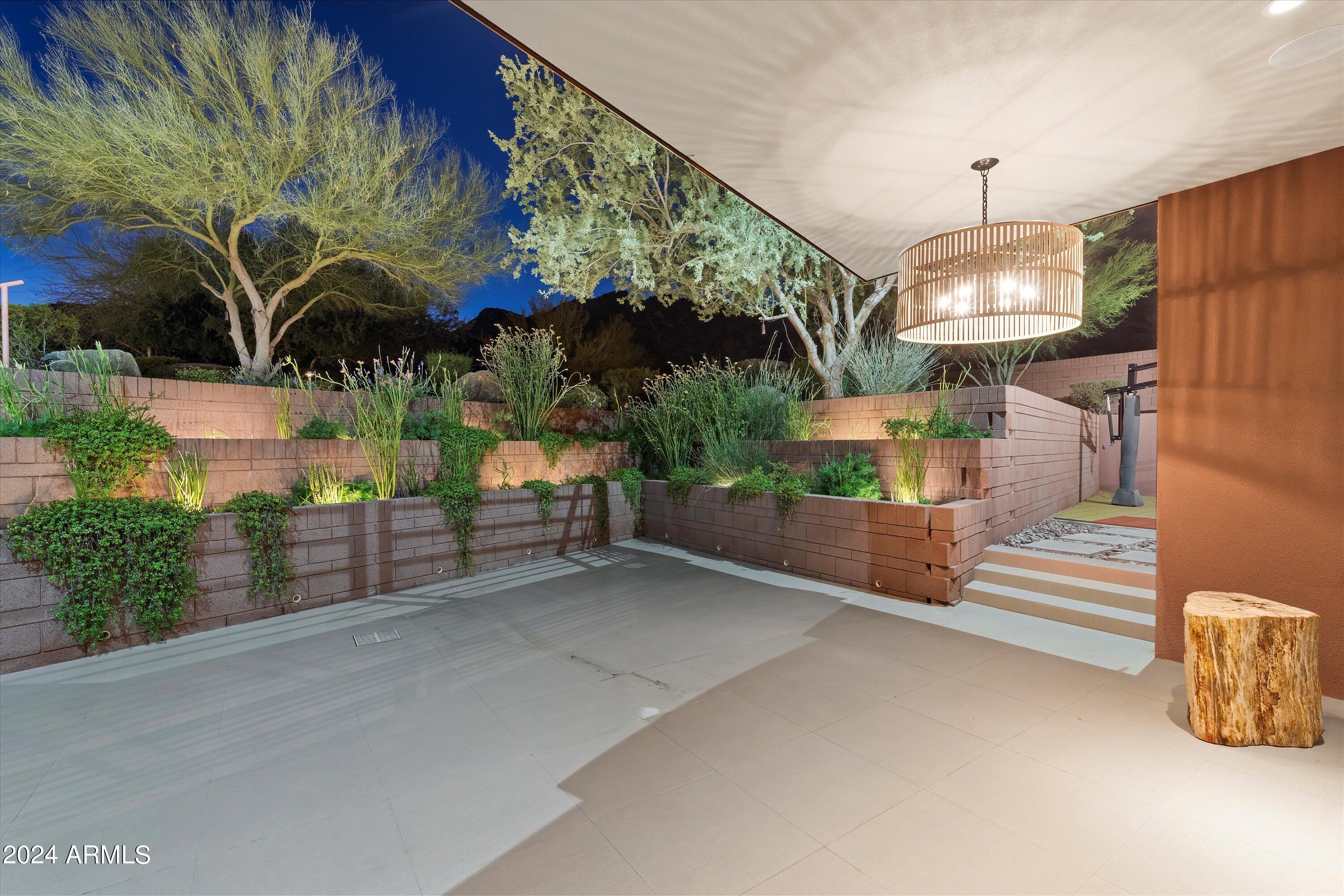 AHWATUKEE CUSTOM EST - Residential