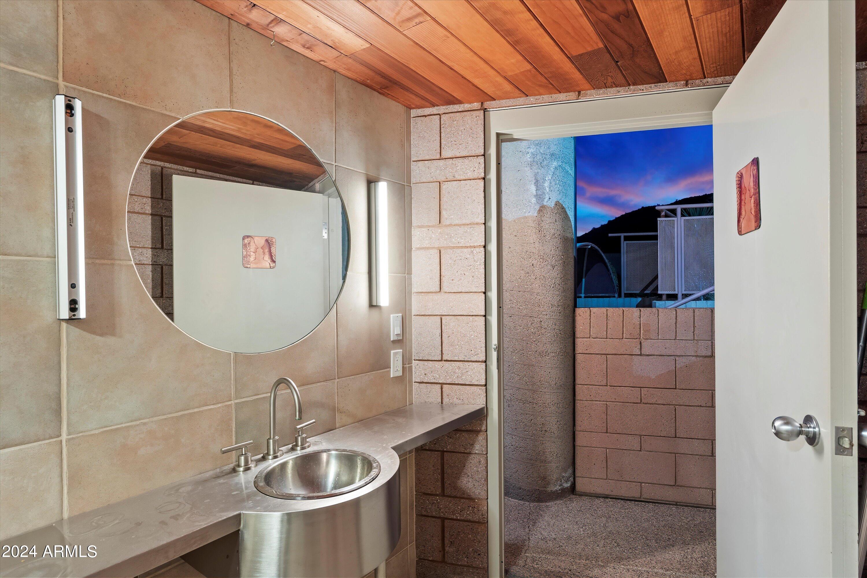 AHWATUKEE CUSTOM EST - Residential
