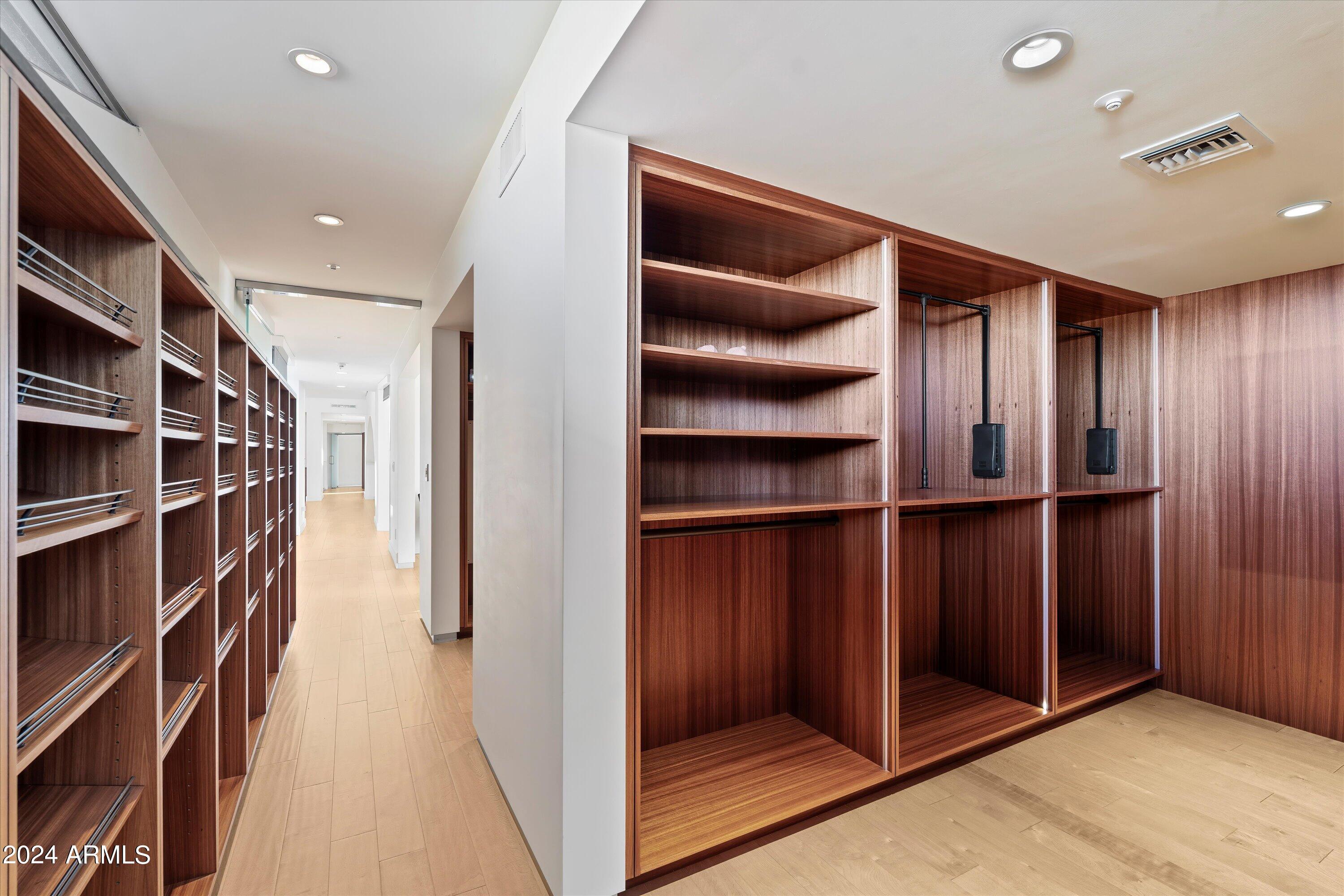 AHWATUKEE CUSTOM EST - Residential