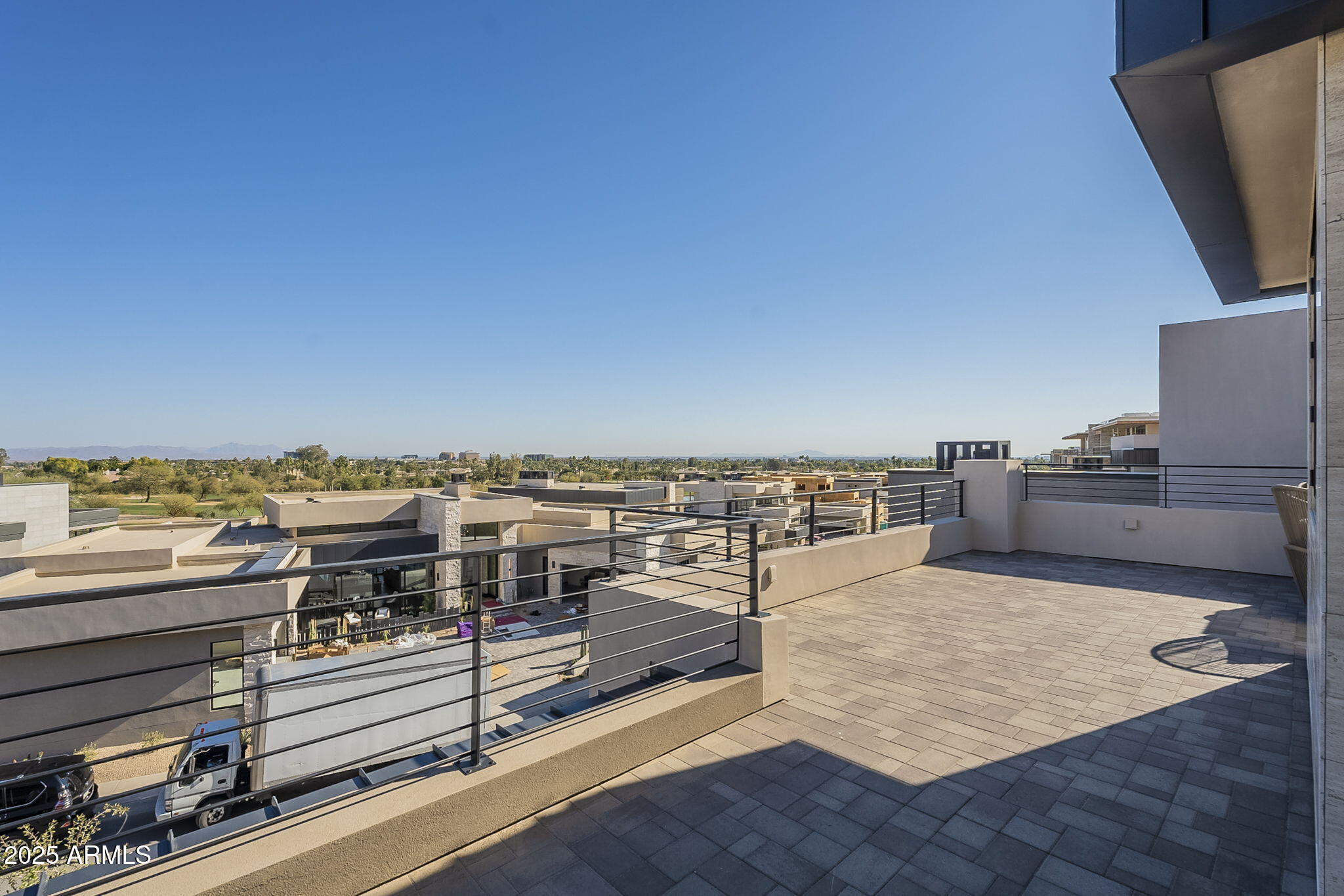 PHOENICIAN - Residential