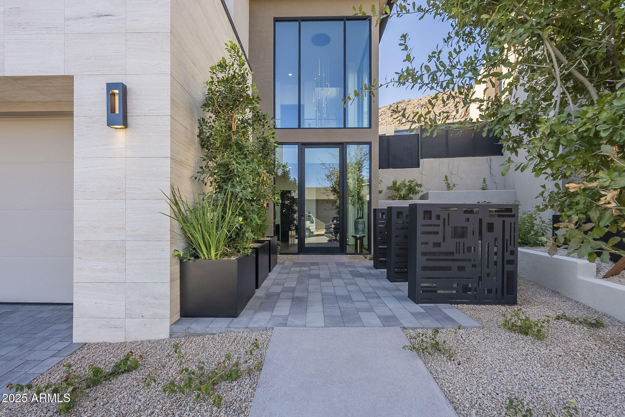 PHOENICIAN - Residential