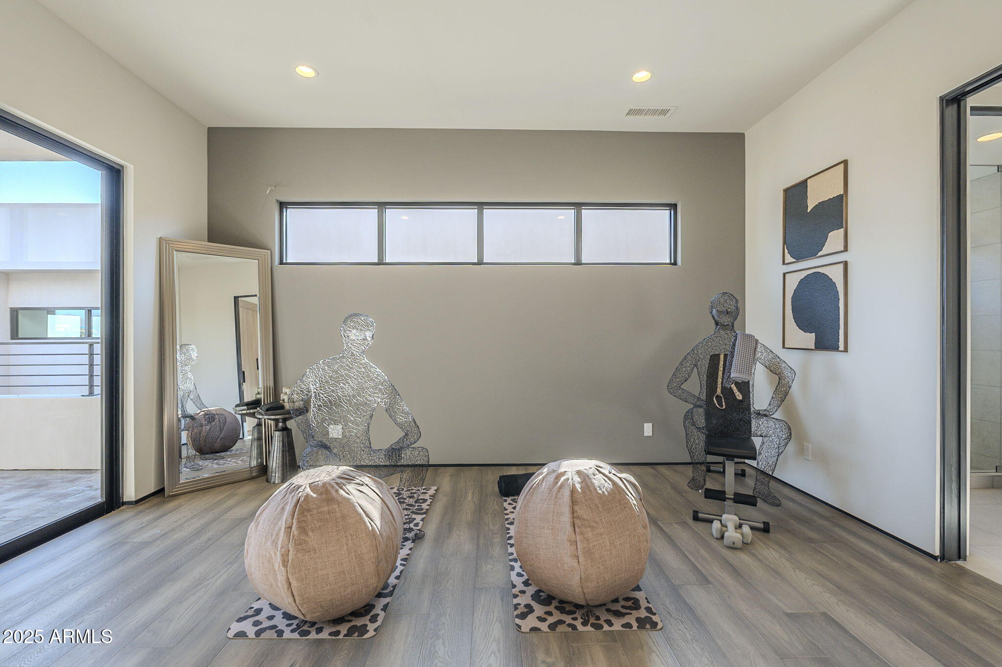 PHOENICIAN - Residential