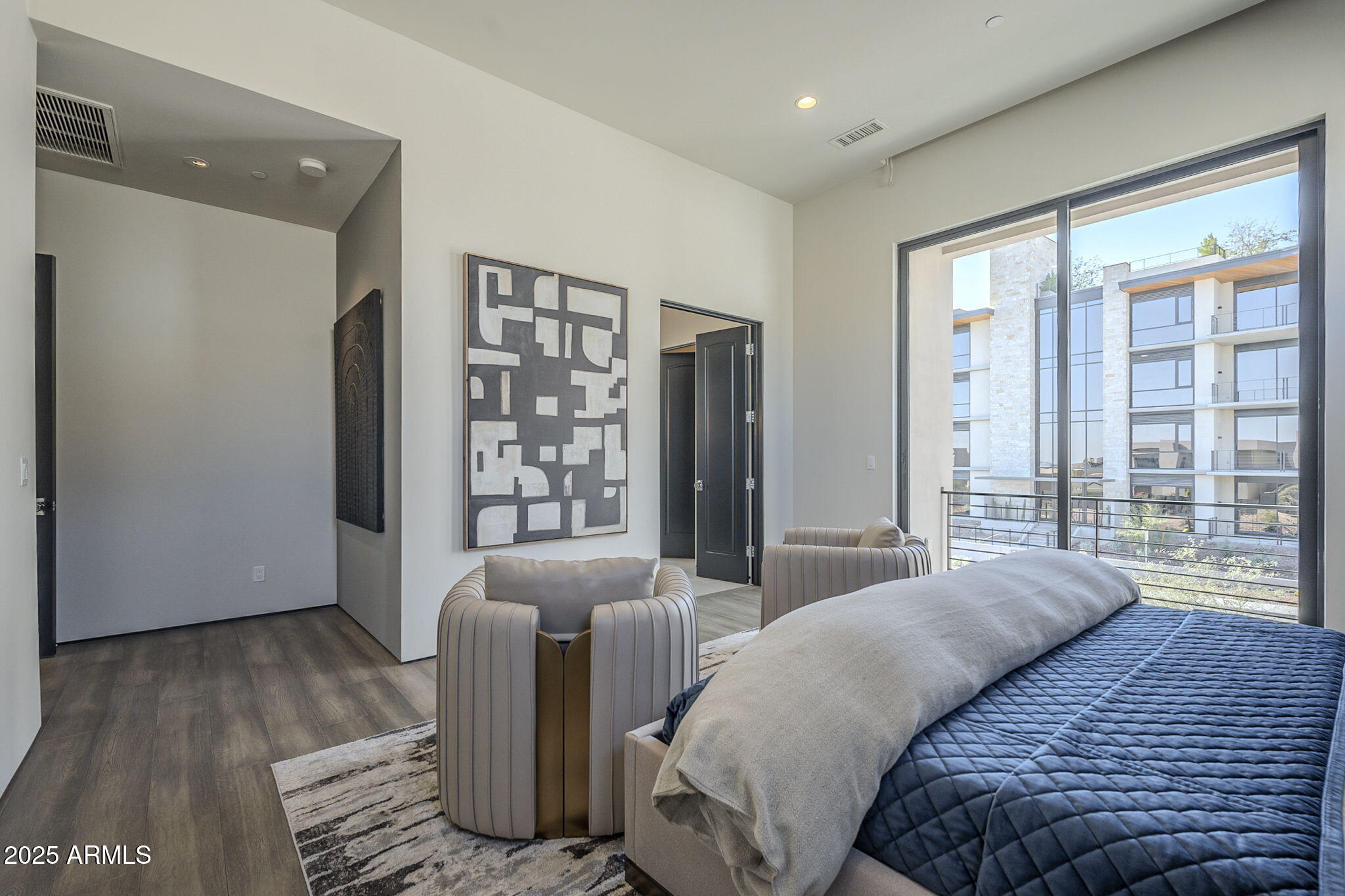 PHOENICIAN - Residential