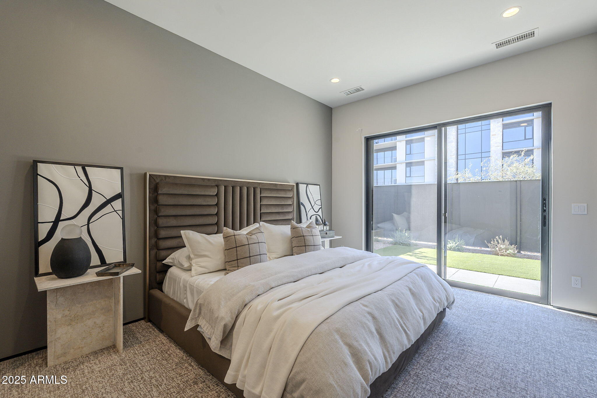 PHOENICIAN - Residential