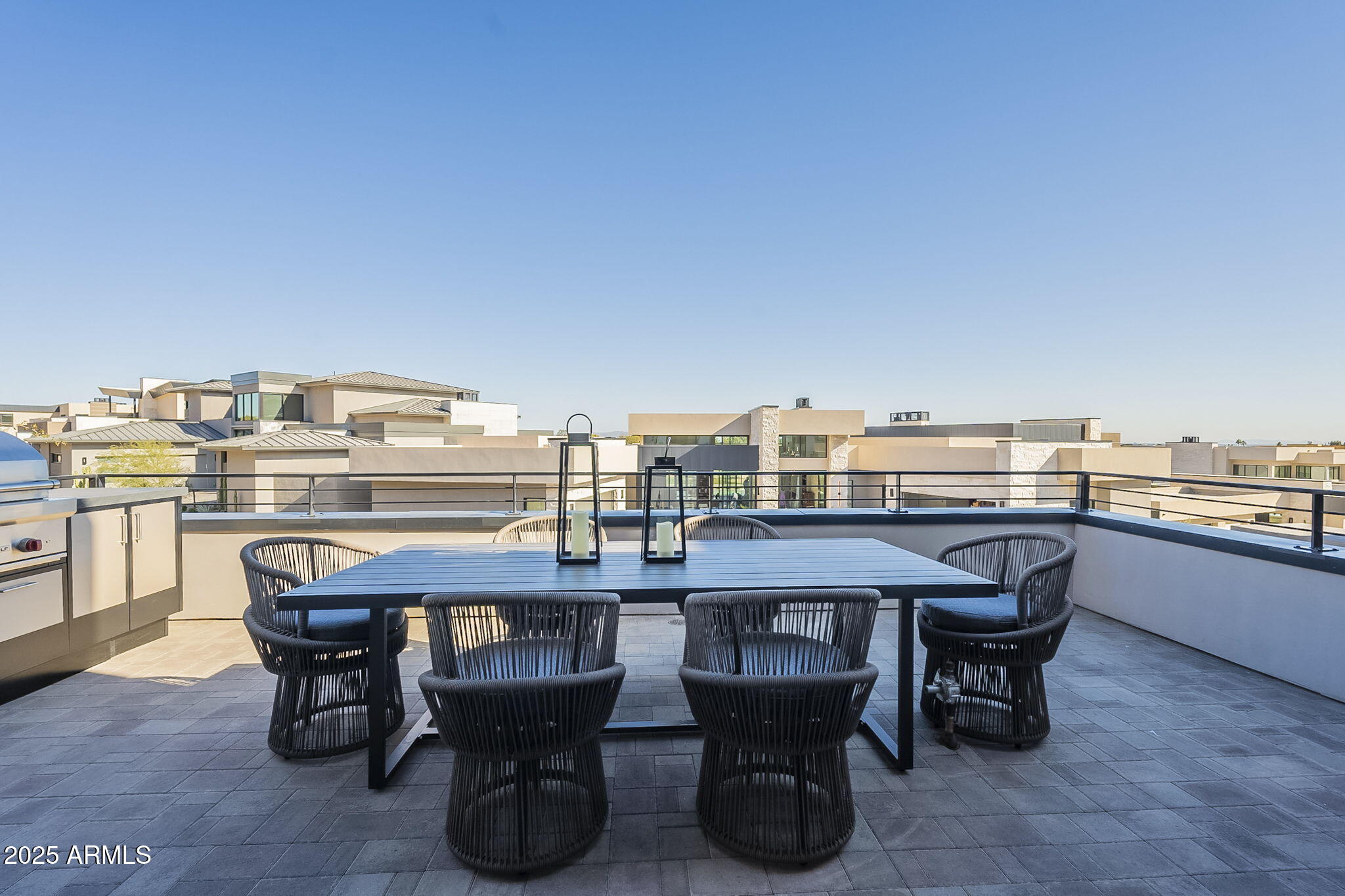 PHOENICIAN - Residential