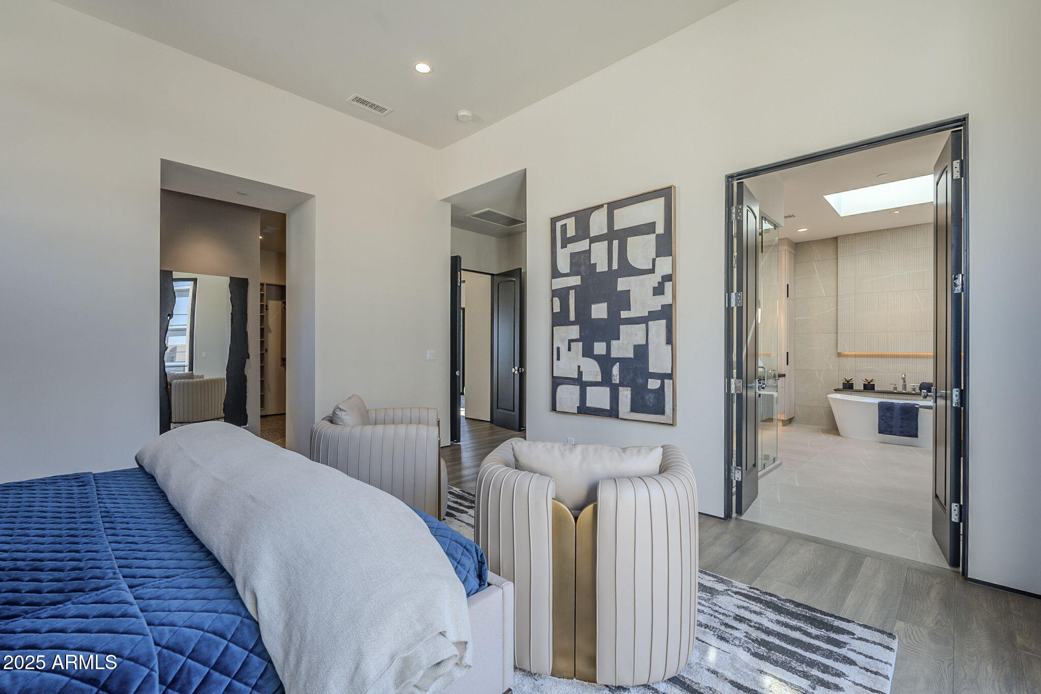 PHOENICIAN - Residential