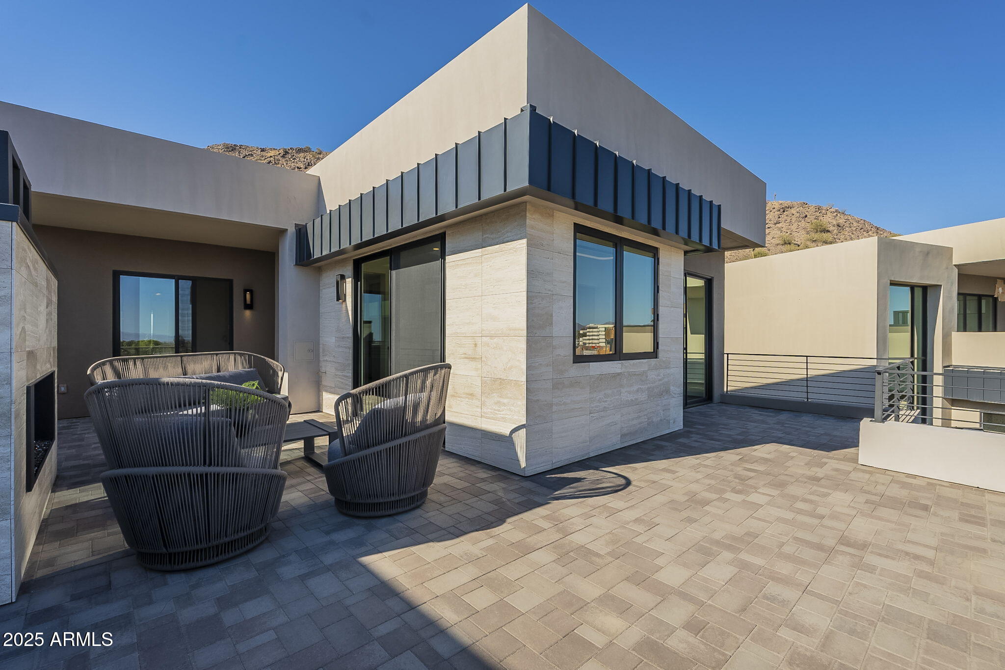 PHOENICIAN - Residential
