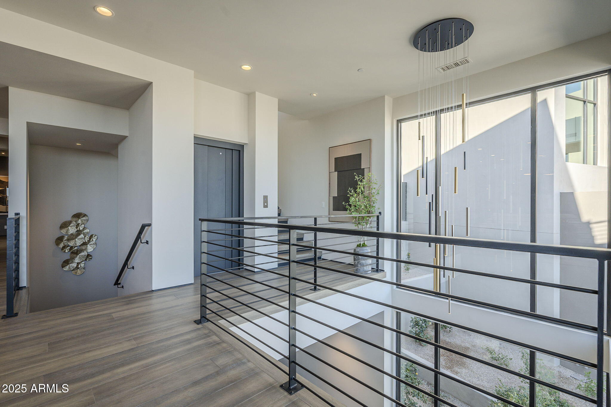 PHOENICIAN - Residential